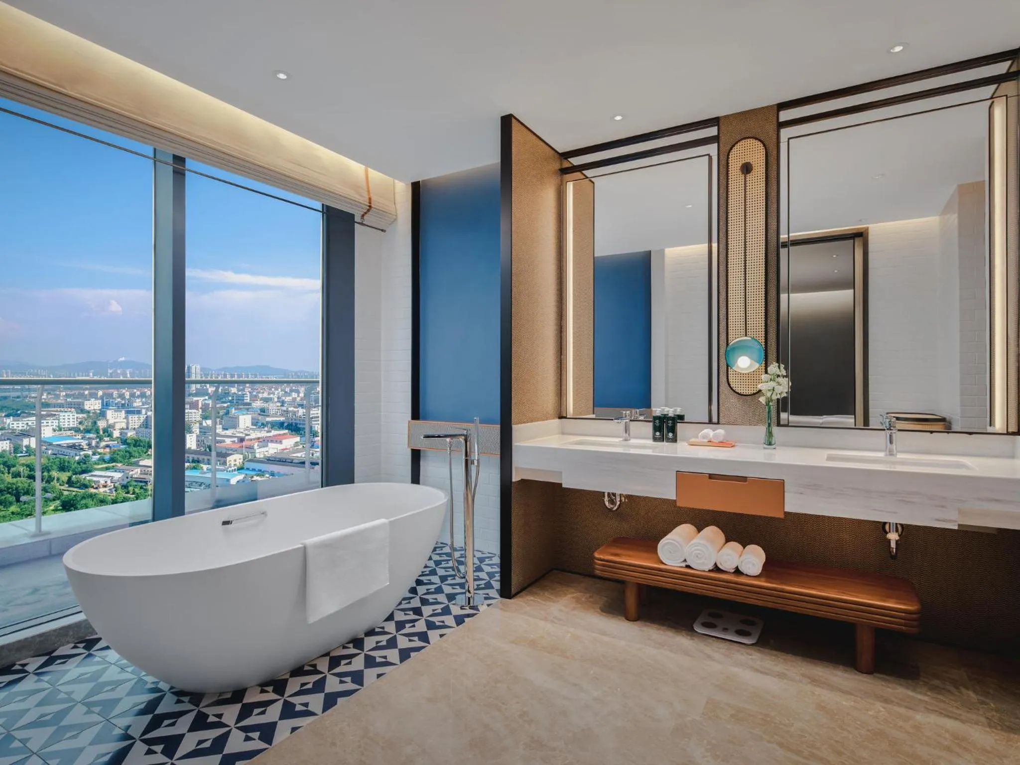 Photo of the whole room in Hotel Indigo Yantai Golden Coast by IHG