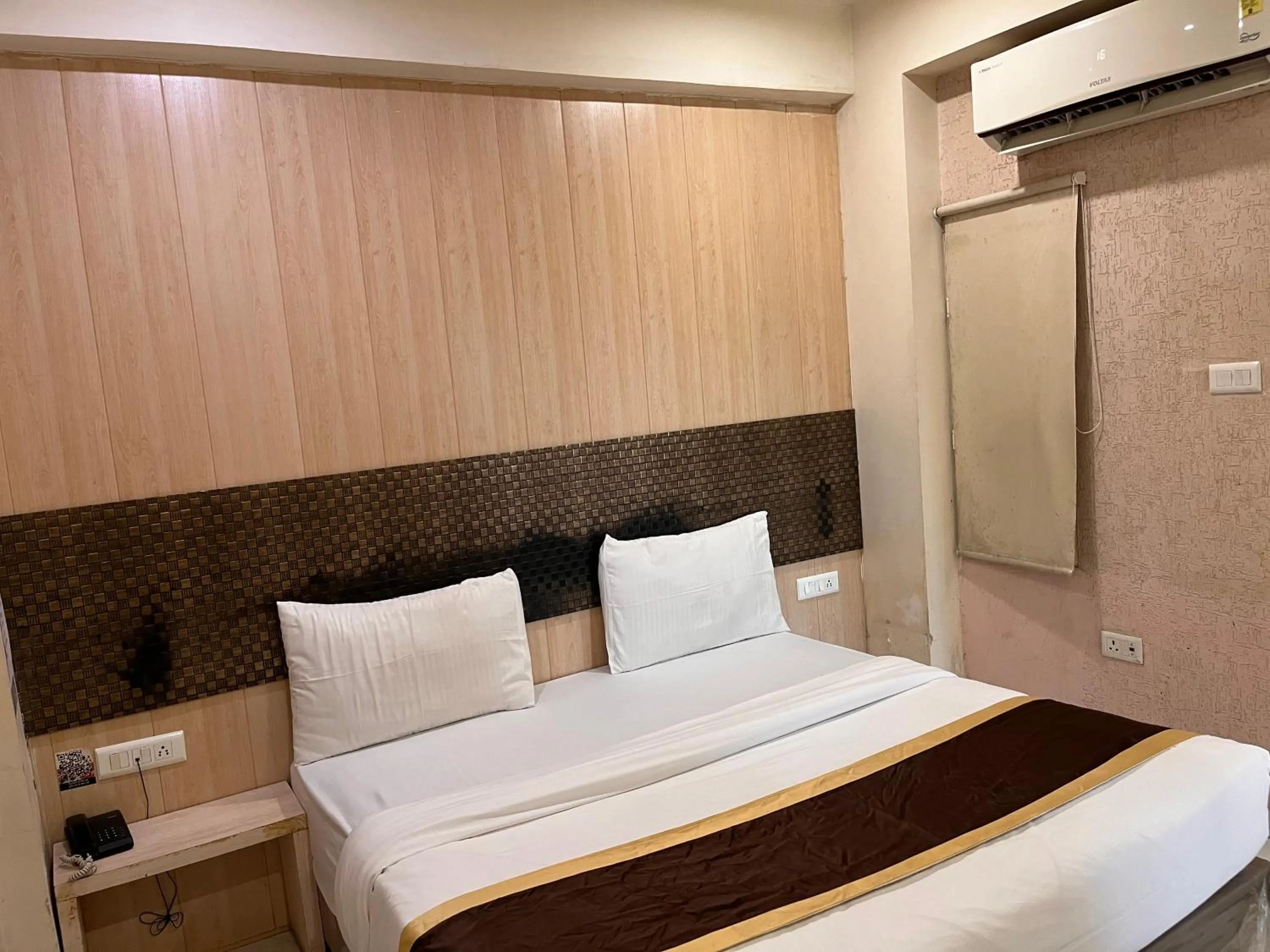 Bedroom in Hotel Ratana International