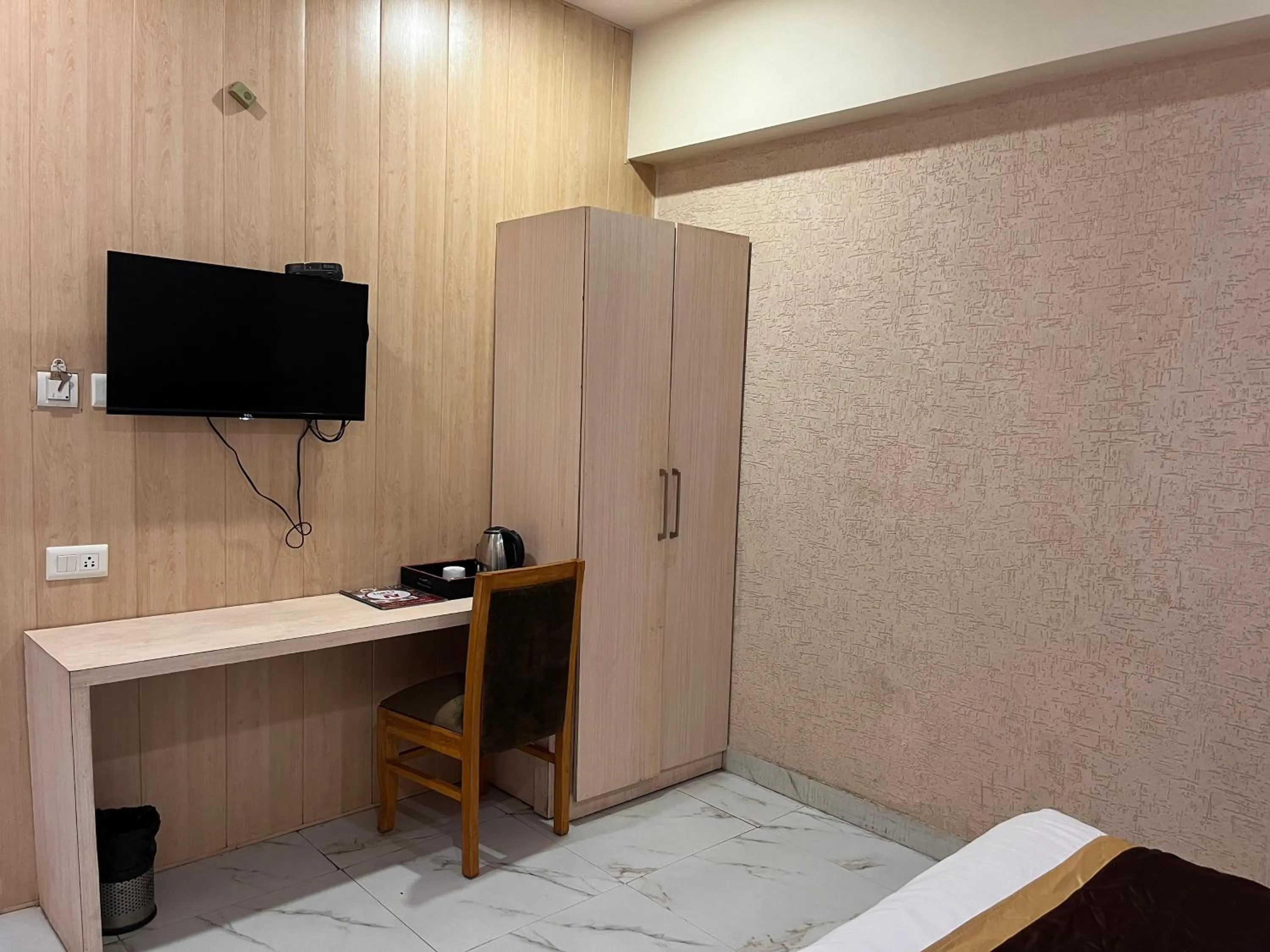 Hotel Ratana International