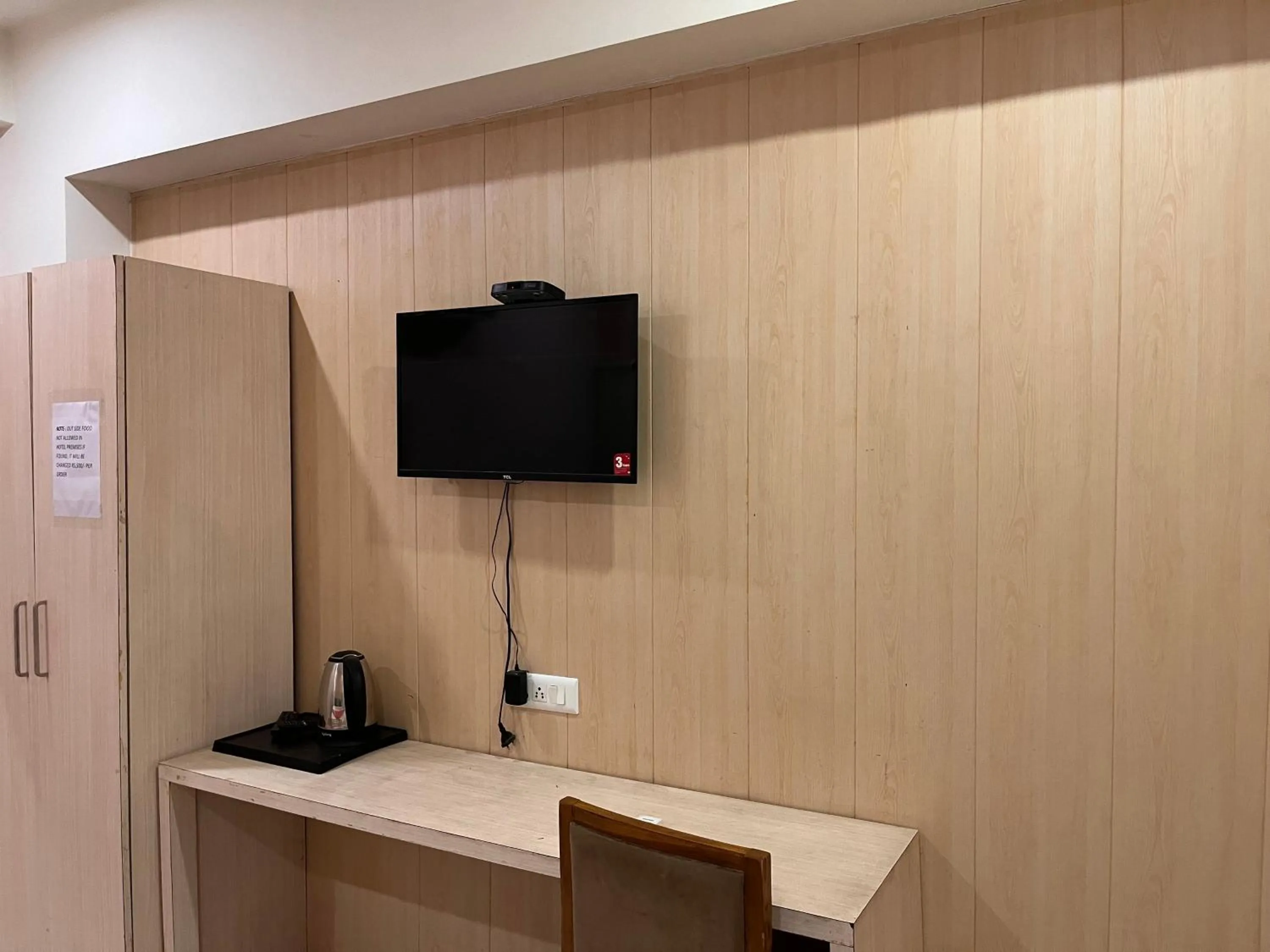 Hotel Ratana International