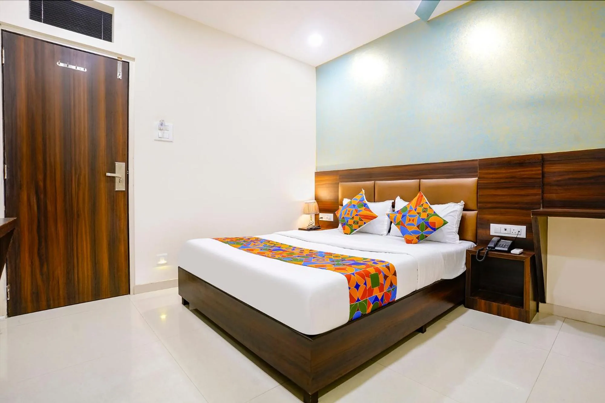 Bed in FabHotel BKC Anex