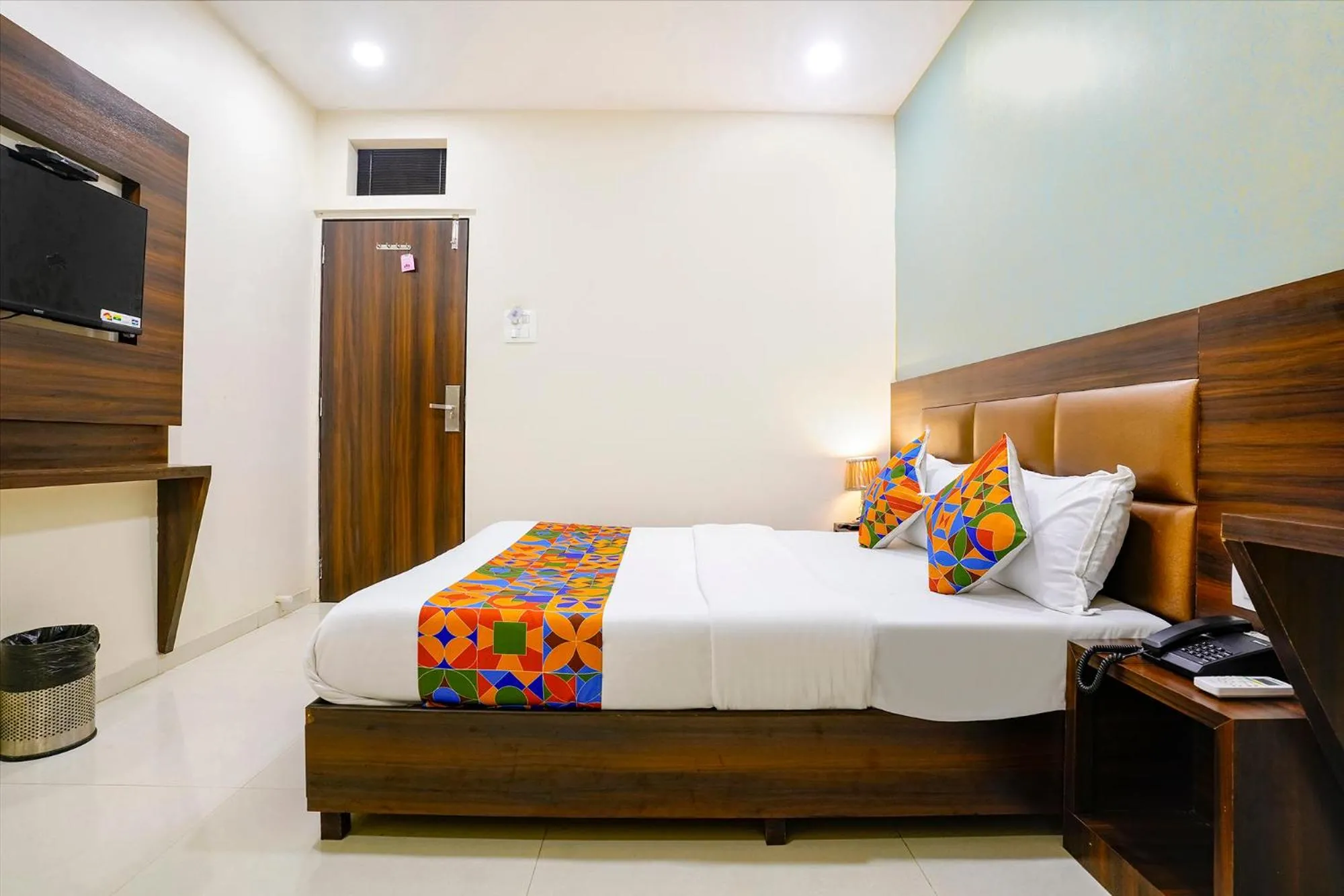 Bed in FabHotel BKC Anex