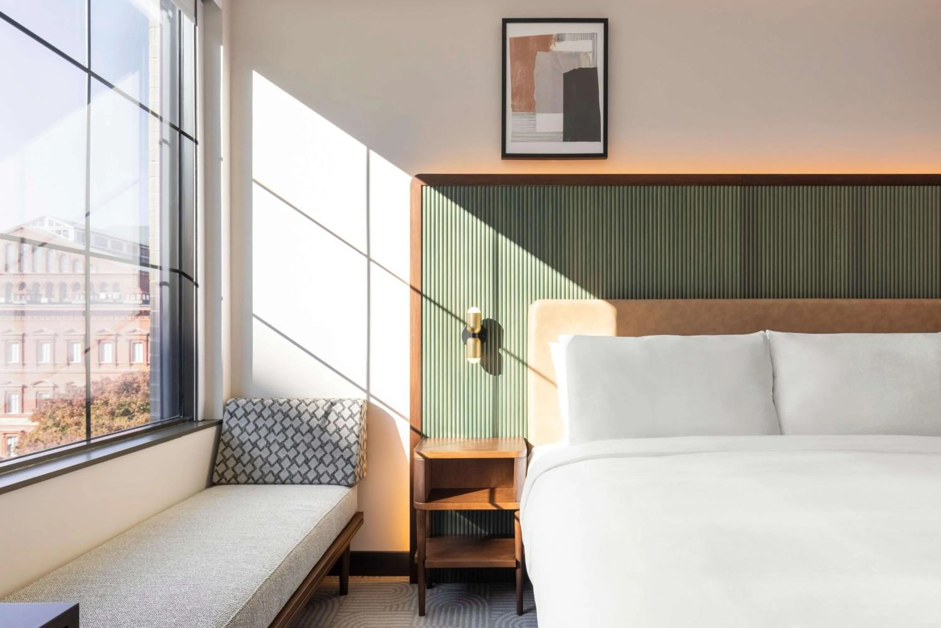 Bedroom, Bed in Arlo Washington DC