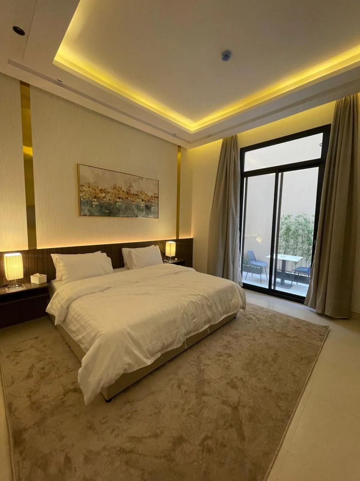 Bedroom, Bed in Riyadh Luxury Hotel