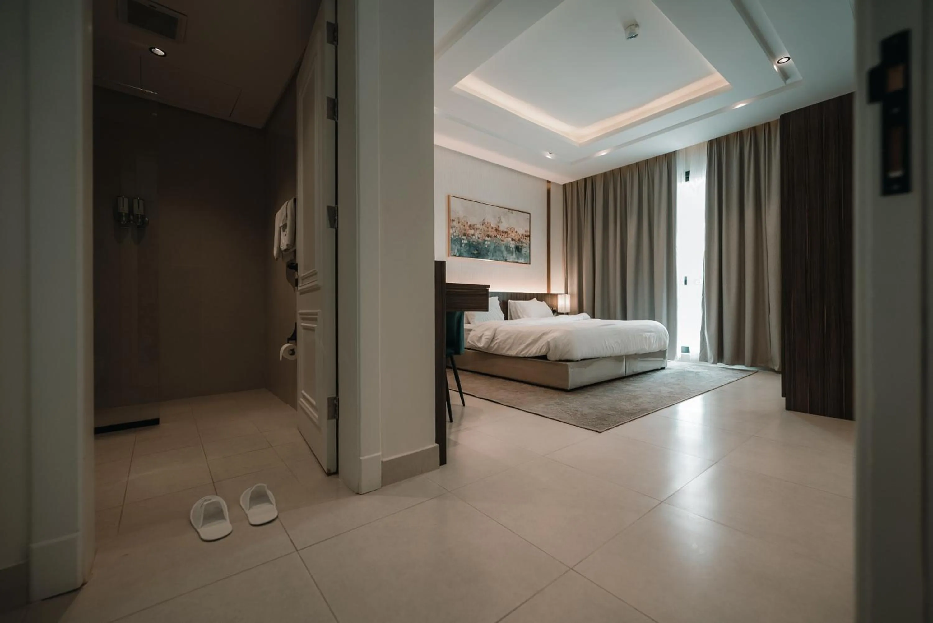 Photo of the whole room, Bed in Riyadh Luxury Hotel