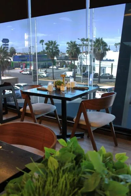 Restaurant/places to eat in Esplendor by Wyndham Los Mochis Country Place