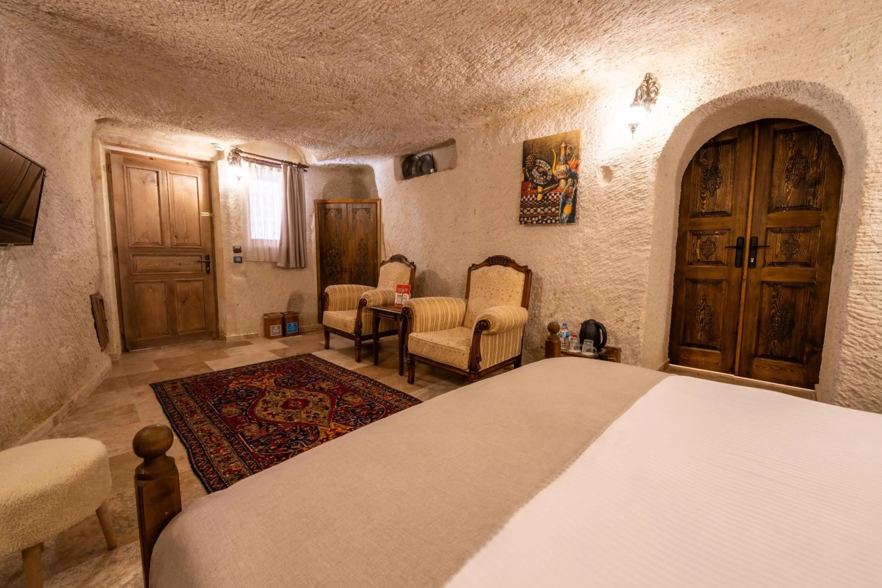 Bed in Library Cave House