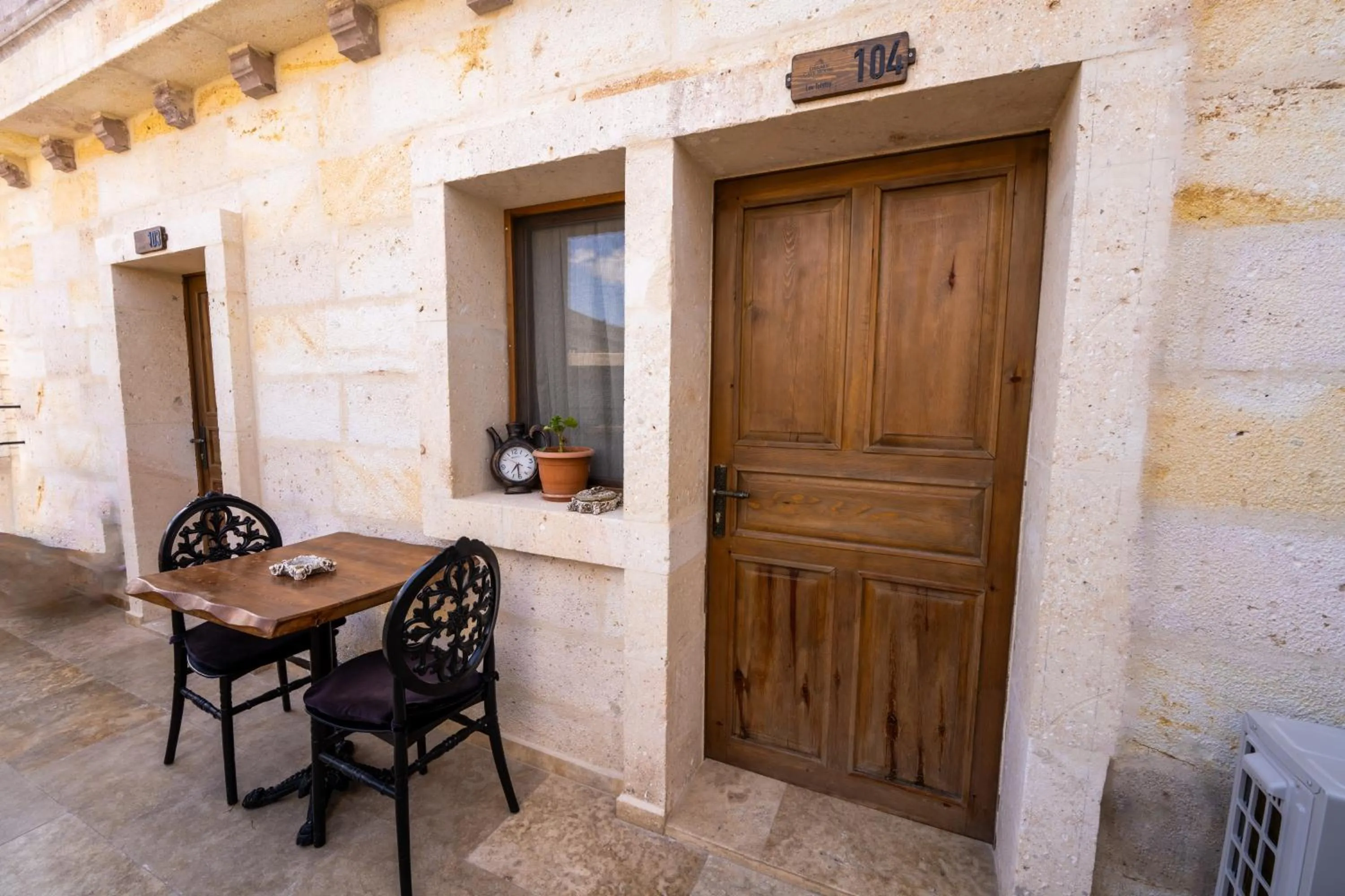Patio in Library Cave House