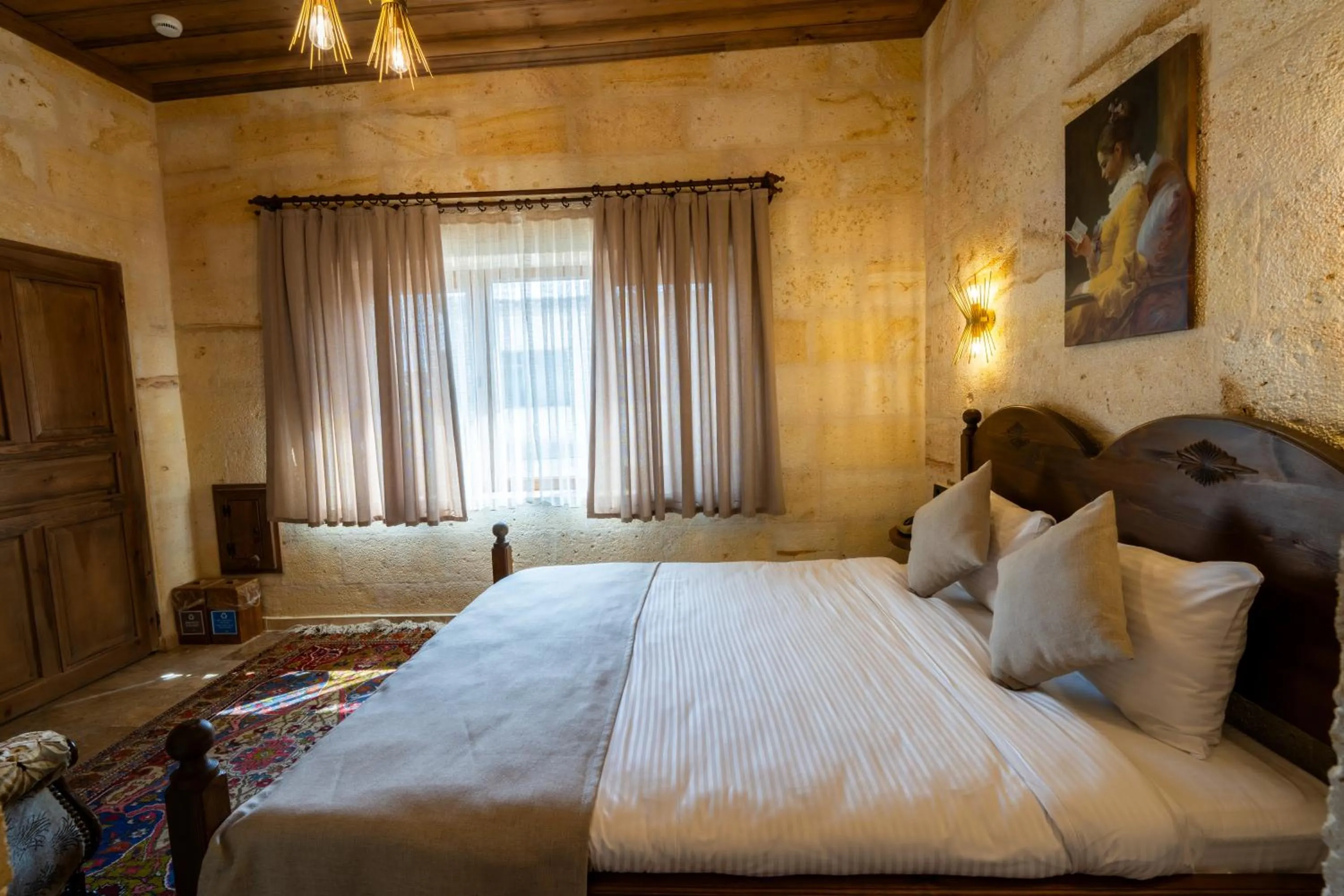 Bed in Library Cave House