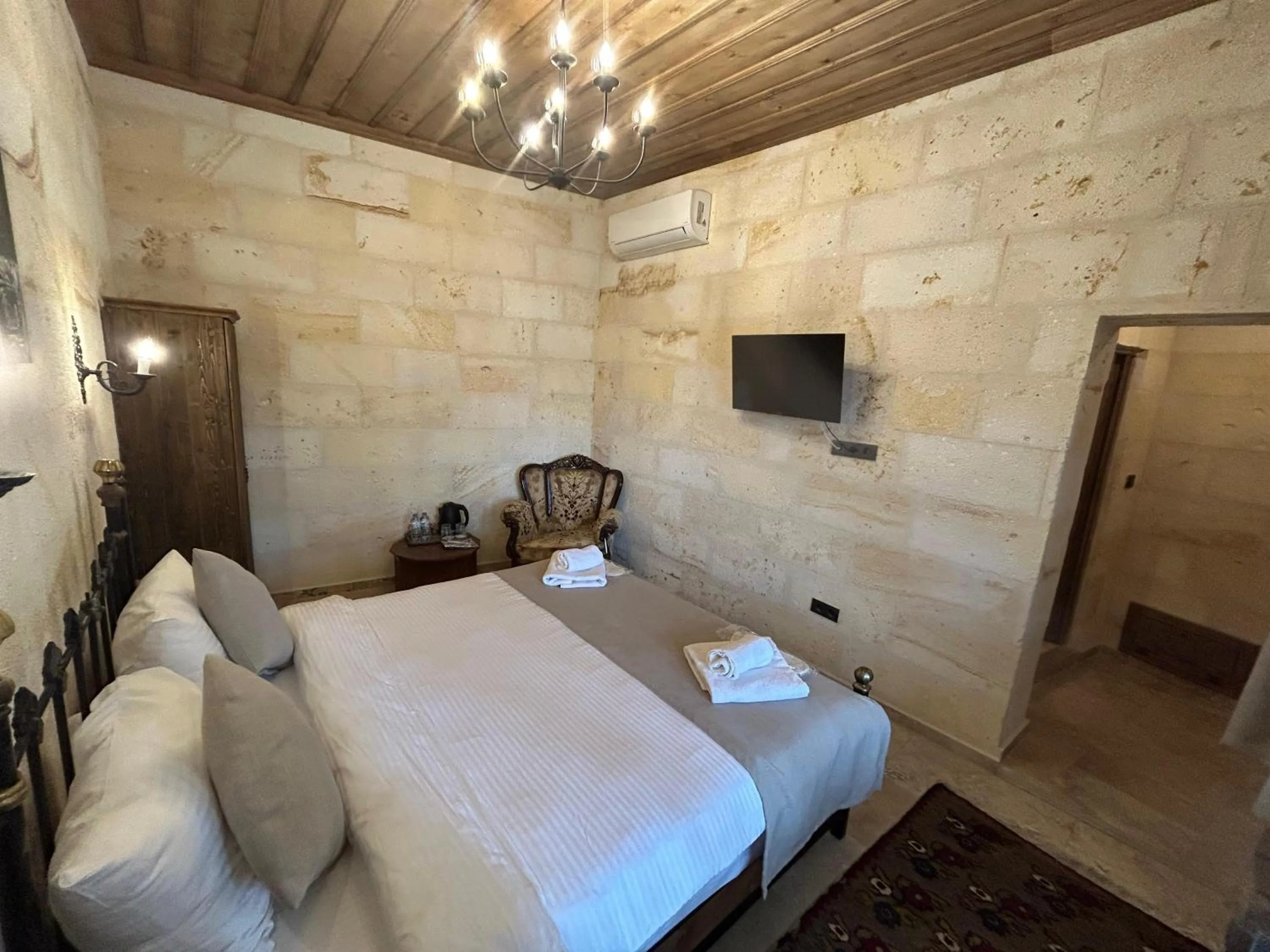 Bed in Library Cave House