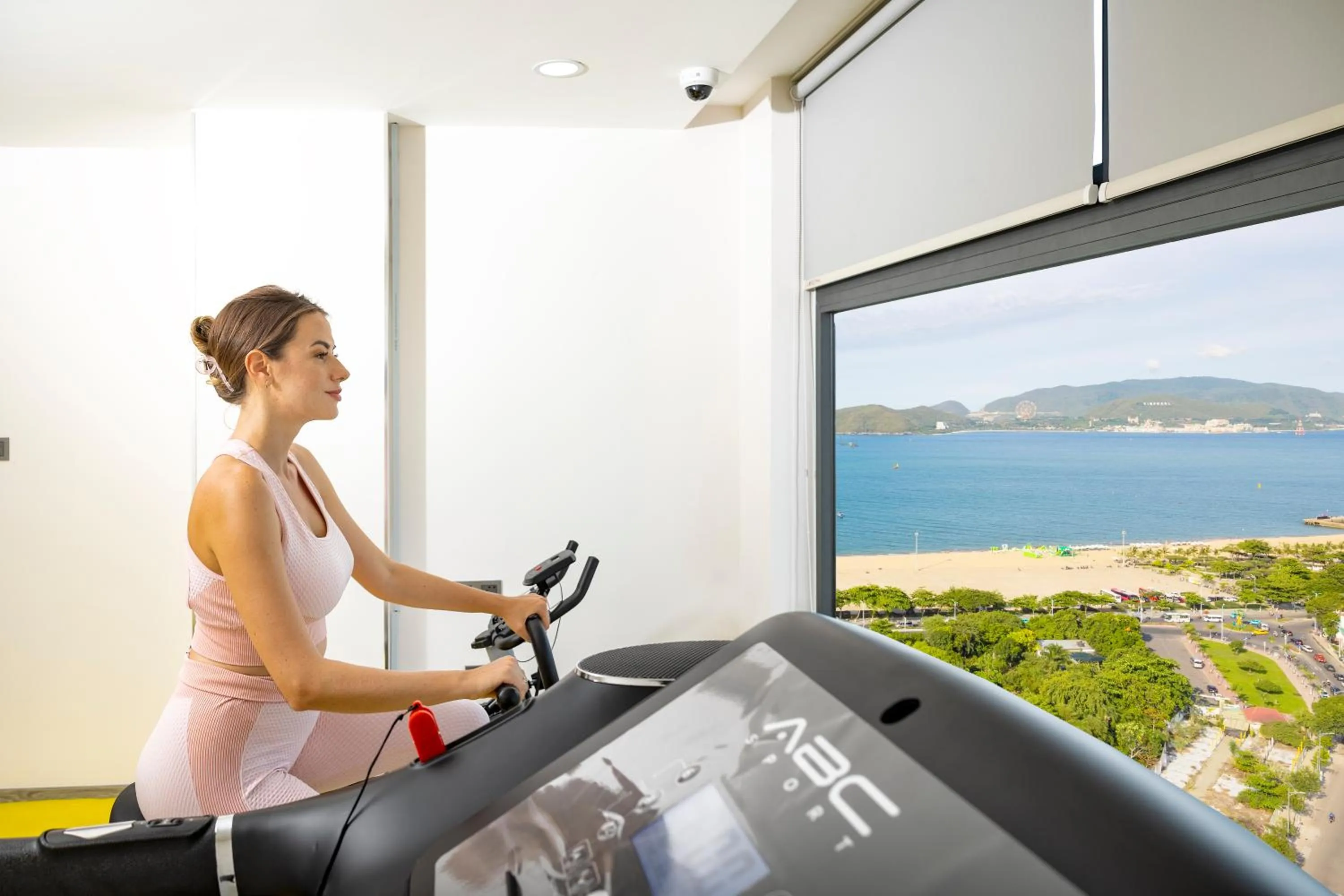 Fitness centre/facilities in Avari Hotel