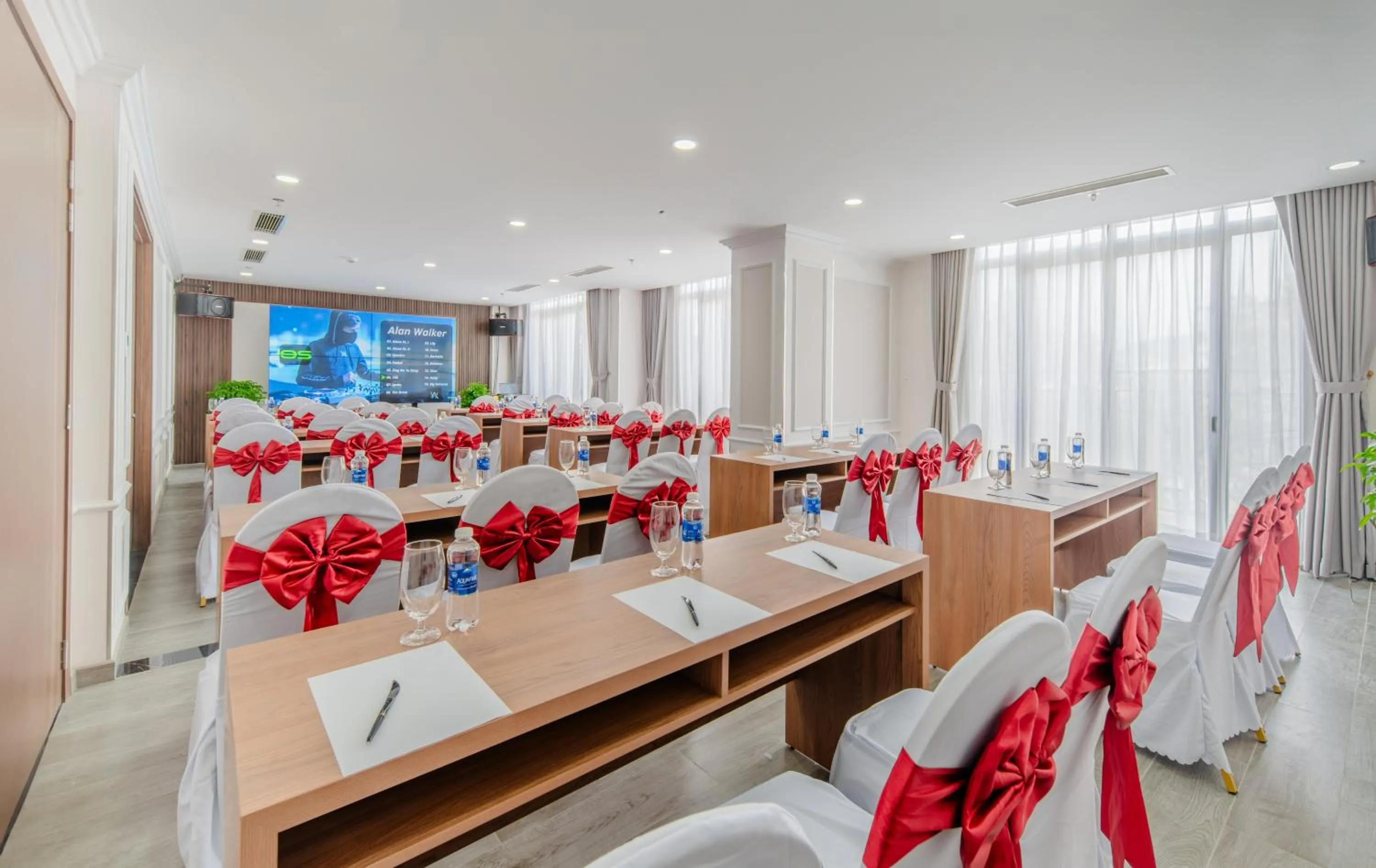 Meeting/conference room in Avari Hotel