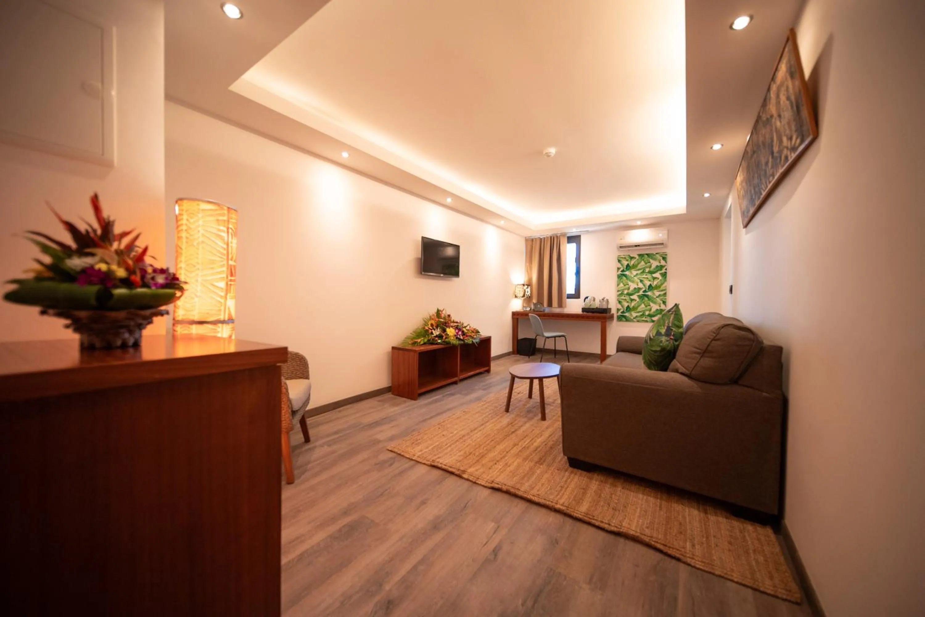 TV and multimedia in Maitai Express Tahiti