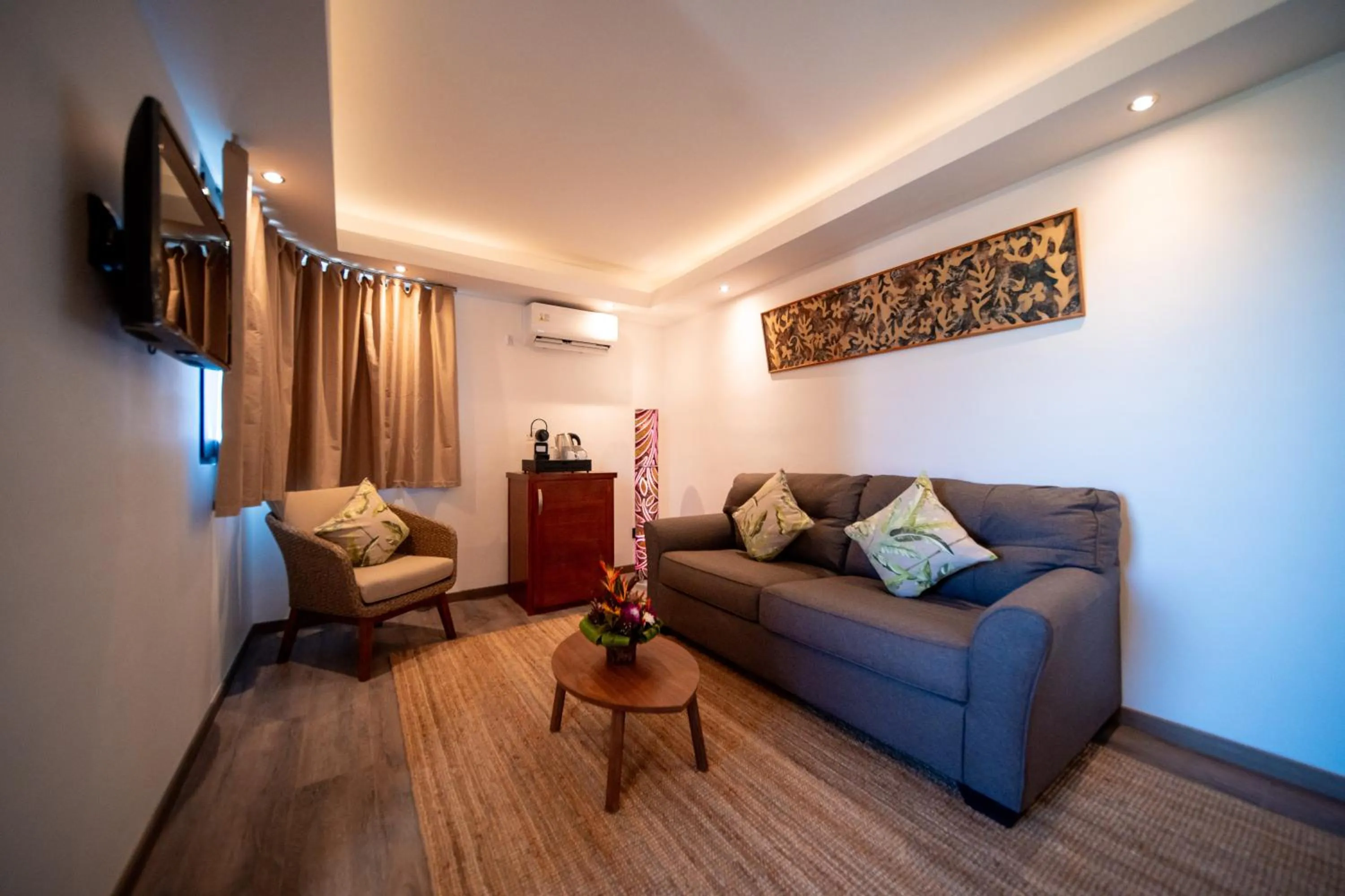 TV and multimedia in Maitai Express Tahiti