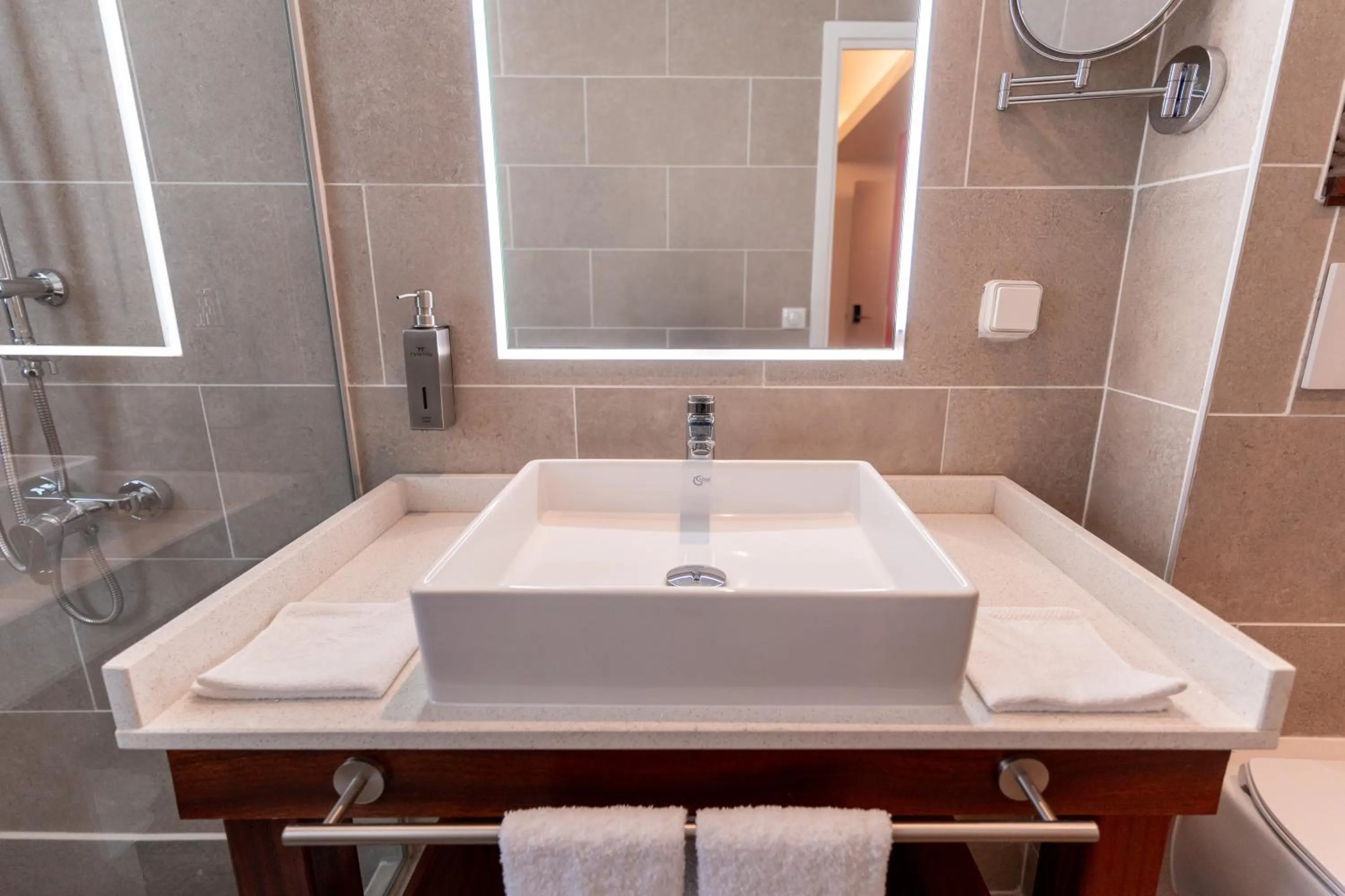 Bathroom in Maitai Express Tahiti