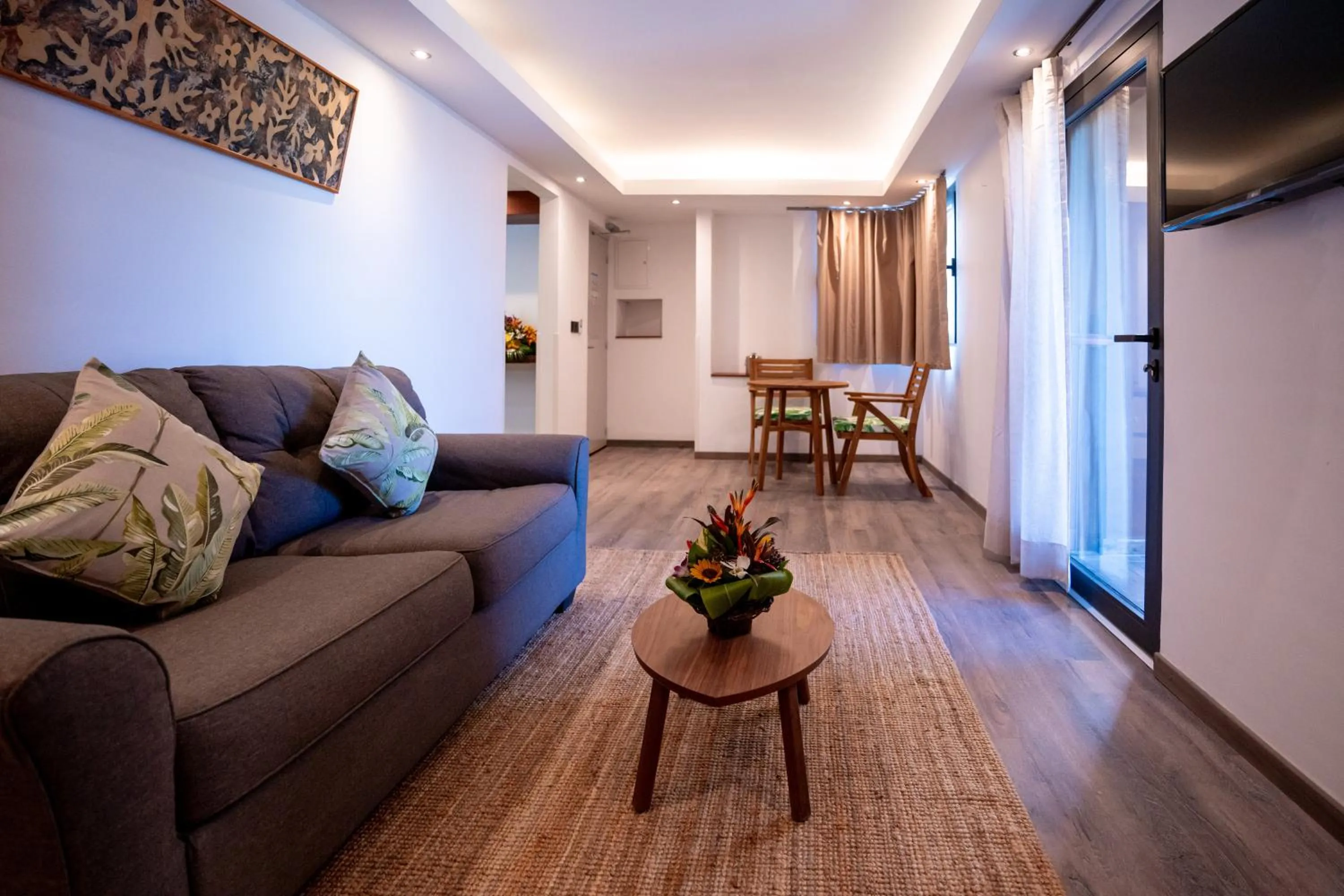 TV and multimedia in Maitai Express Tahiti