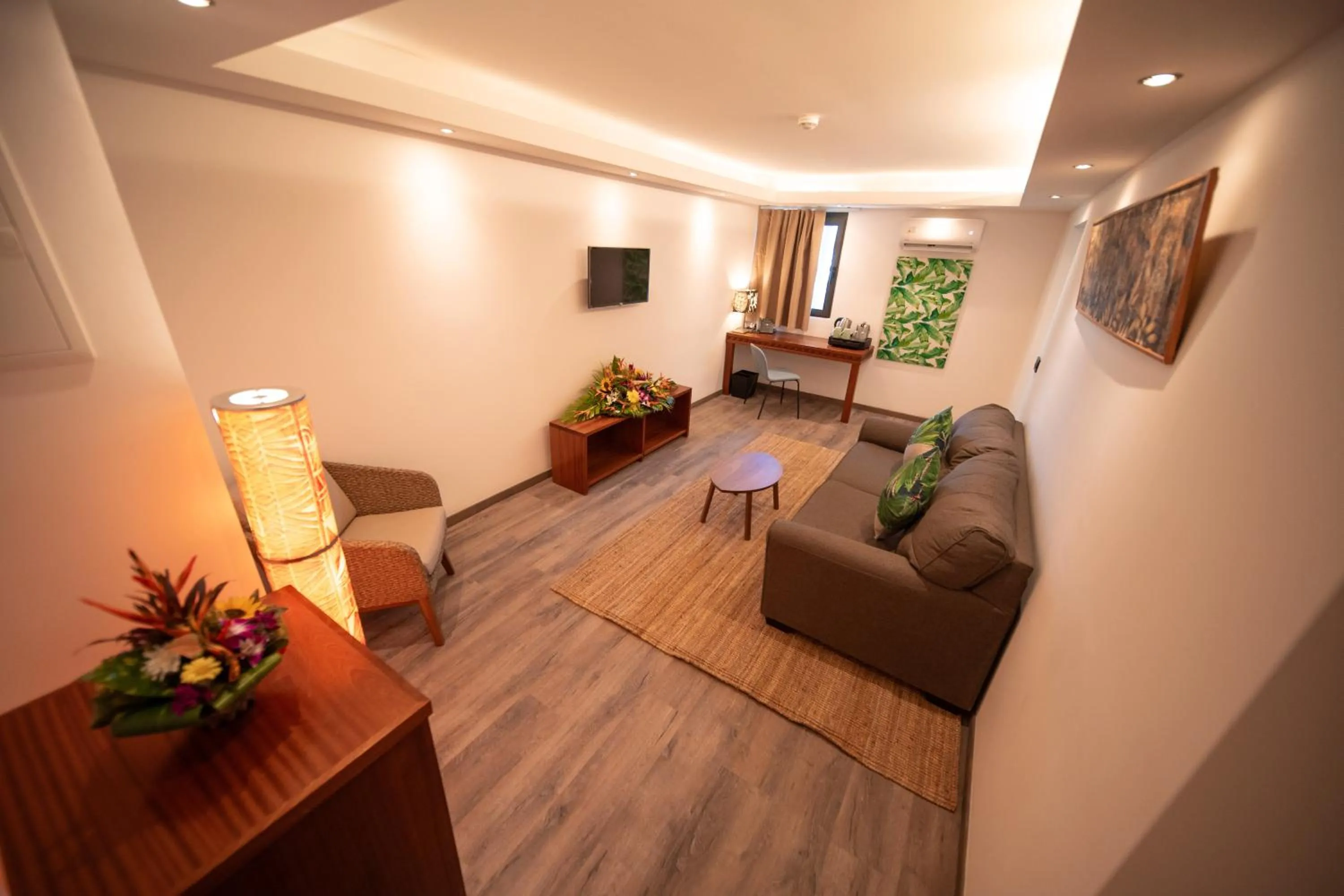 TV and multimedia in Maitai Express Tahiti