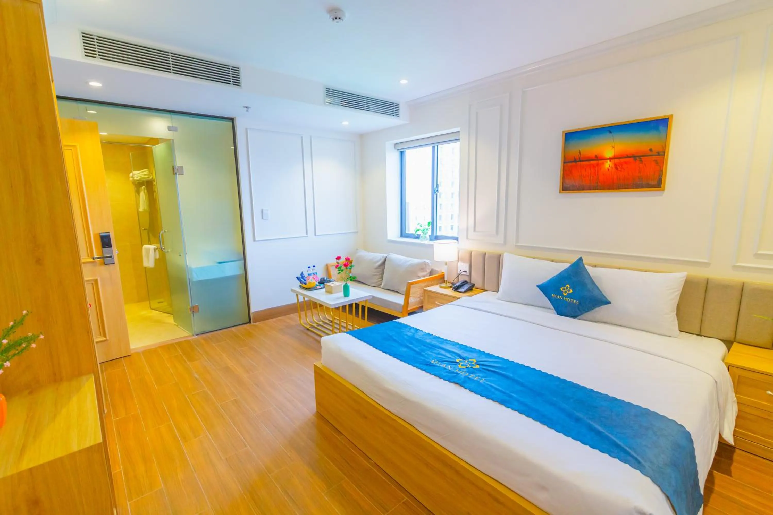 Bed in MiAn Hotel Danang - Infinity Pool