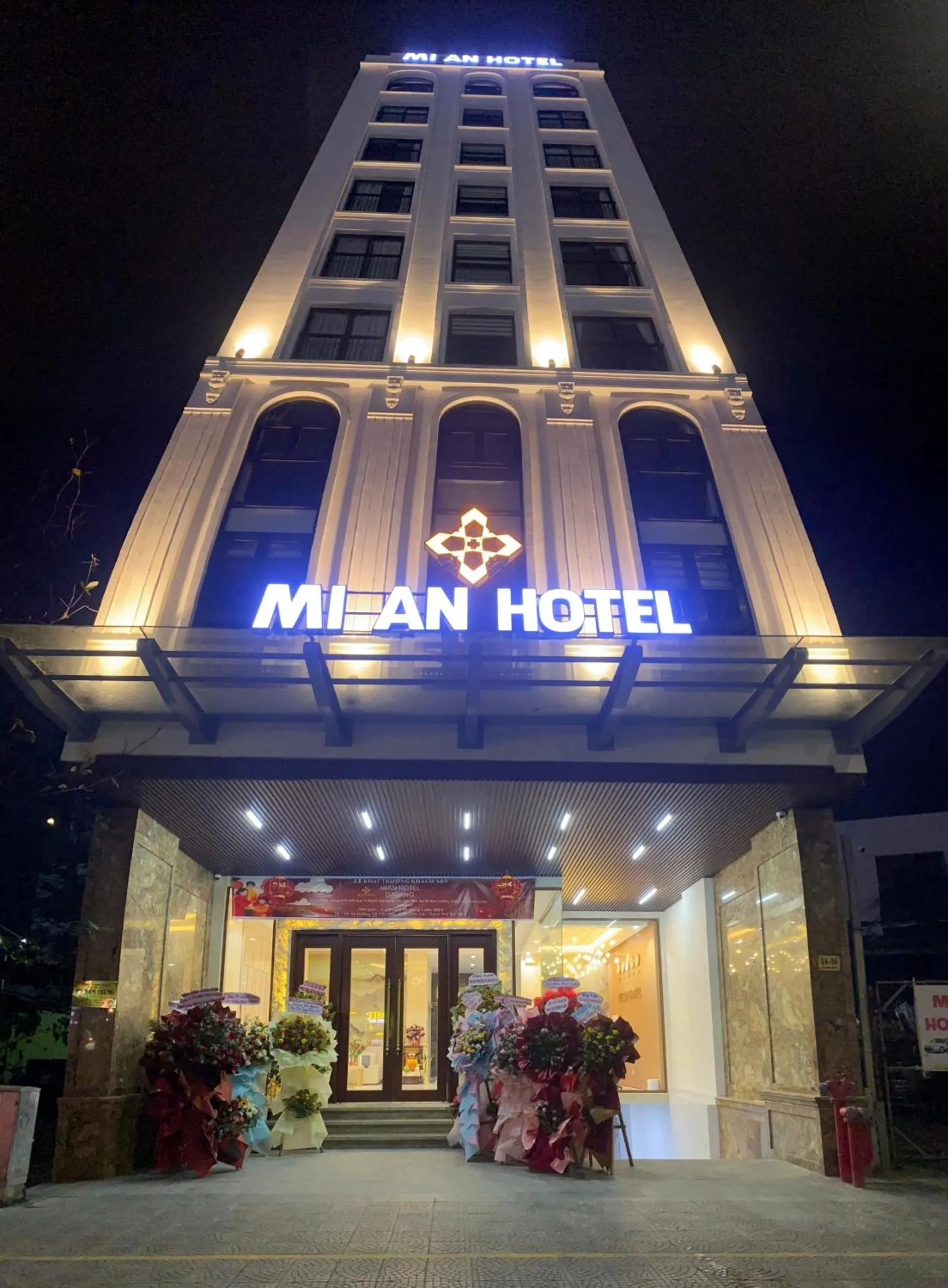 Property building in MiAn Hotel Danang - Infinity Pool