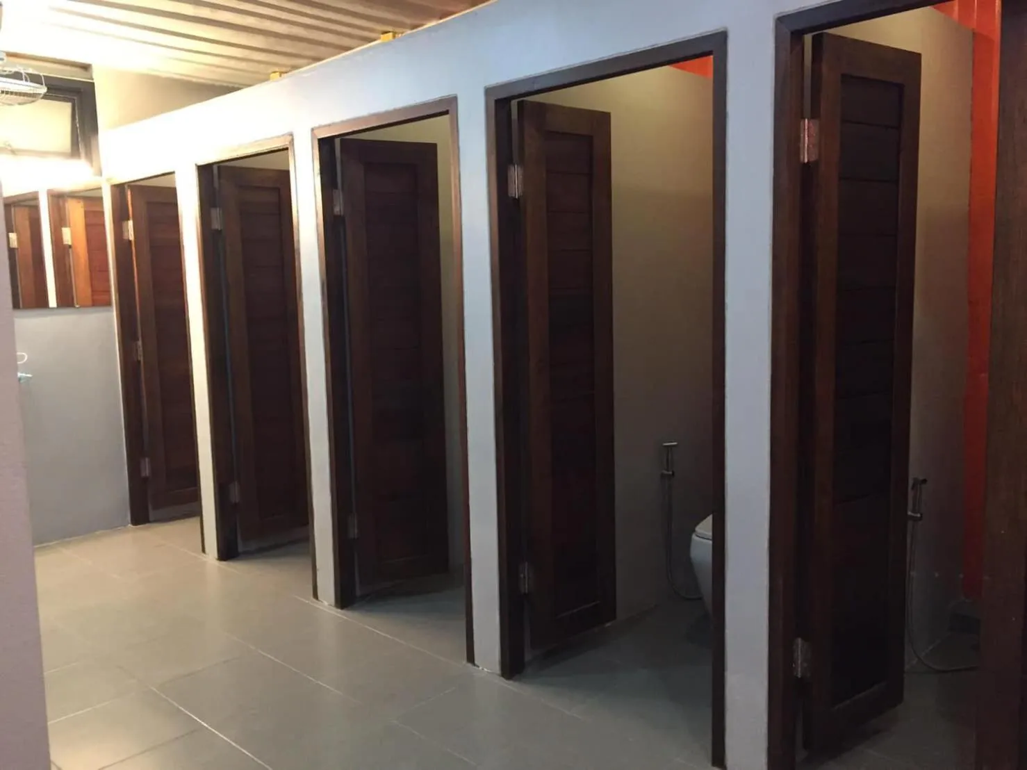 Public Bath in Ubox samui hostel & Bungalow - Chaweng beach