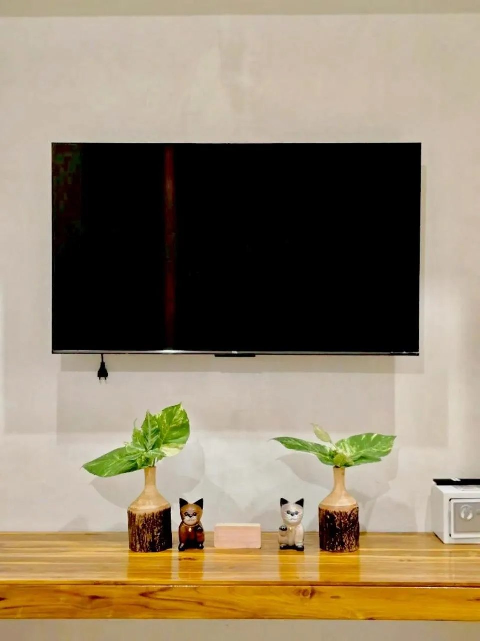 TV and multimedia in Ubox samui hostel & Bungalow - Chaweng beach