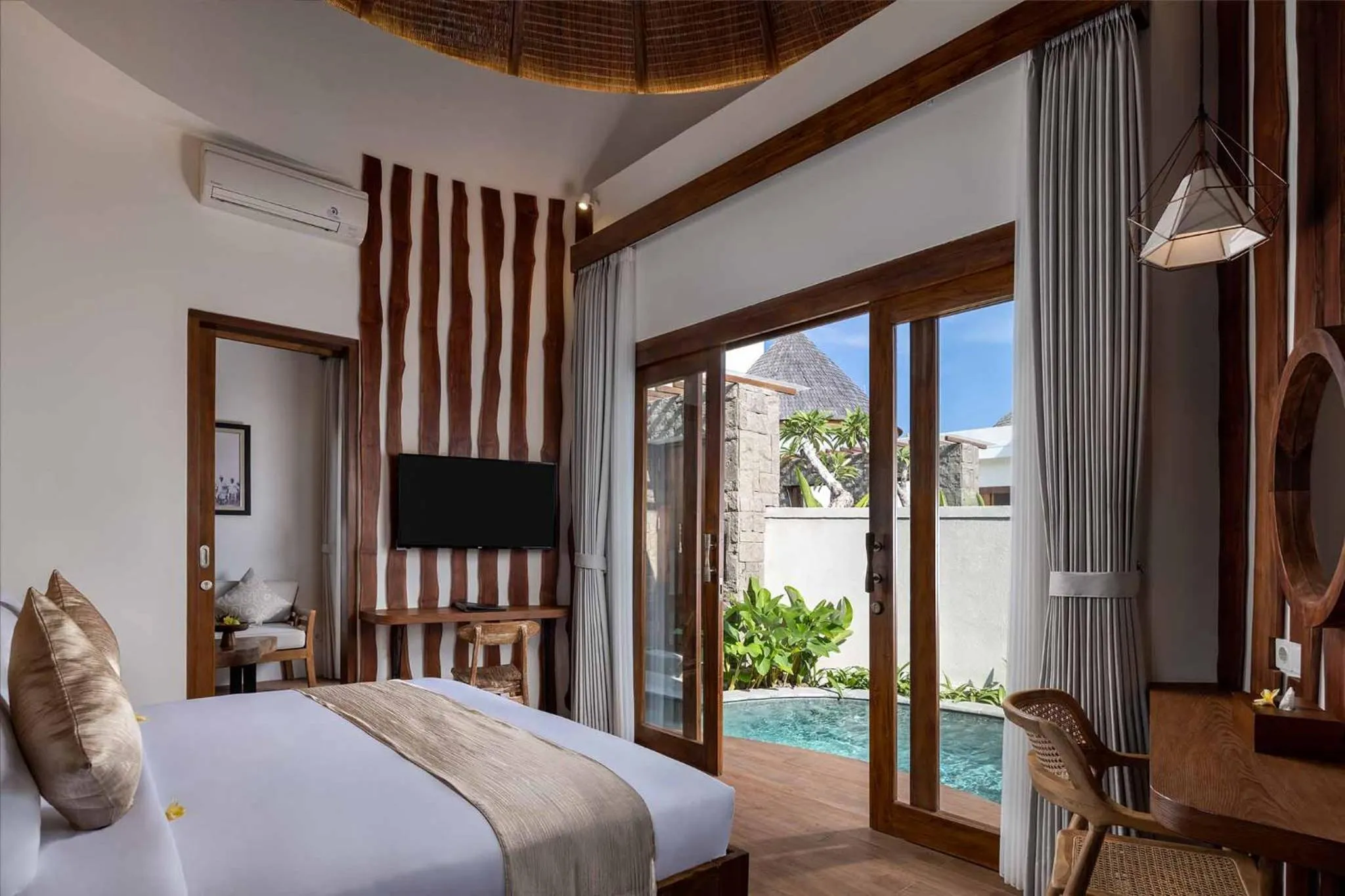 Photo of the whole room, Bed in The Prime Canggu Bali by Kanaya Hospitality