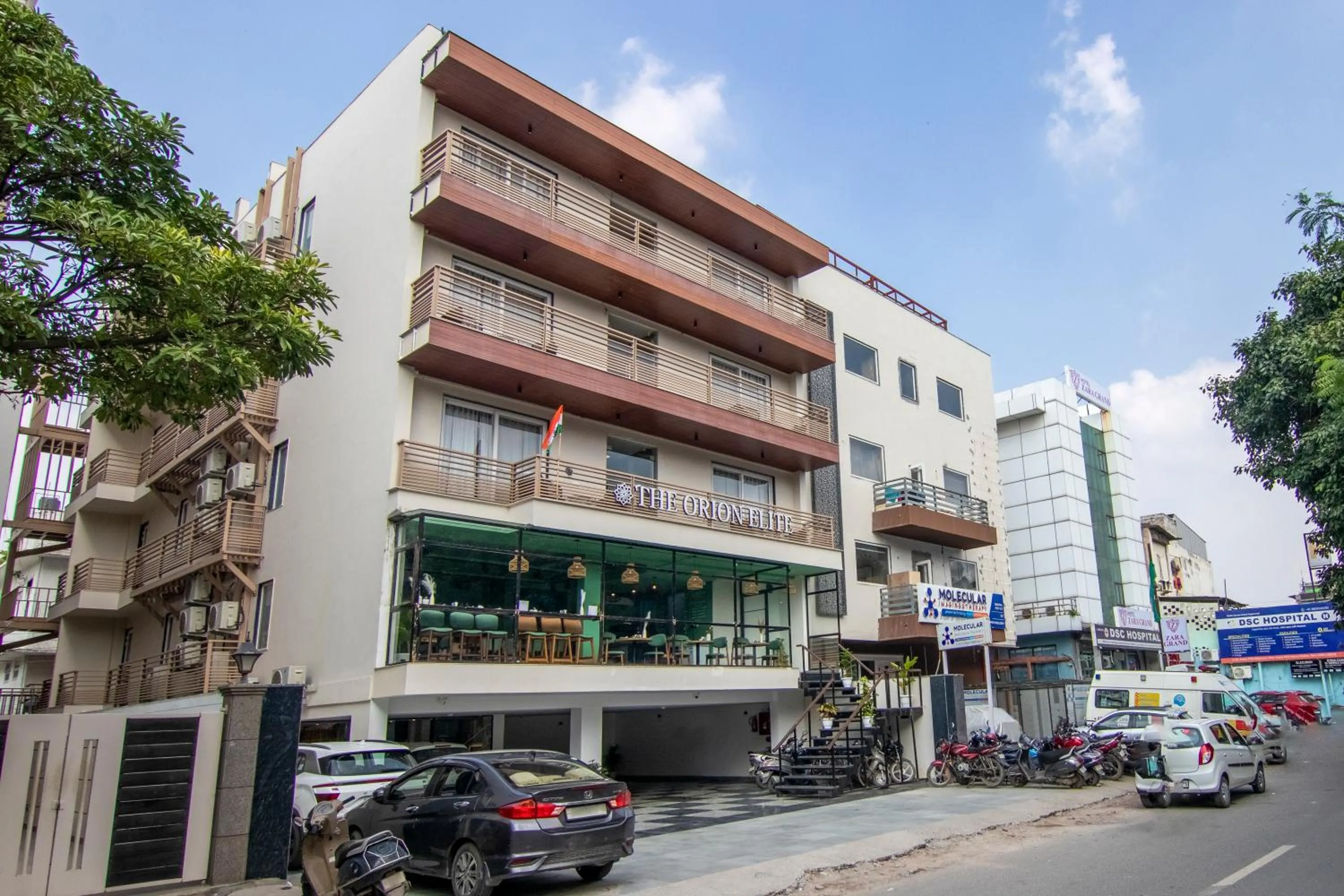 Facade/entrance in The Orion Elite - Green Park