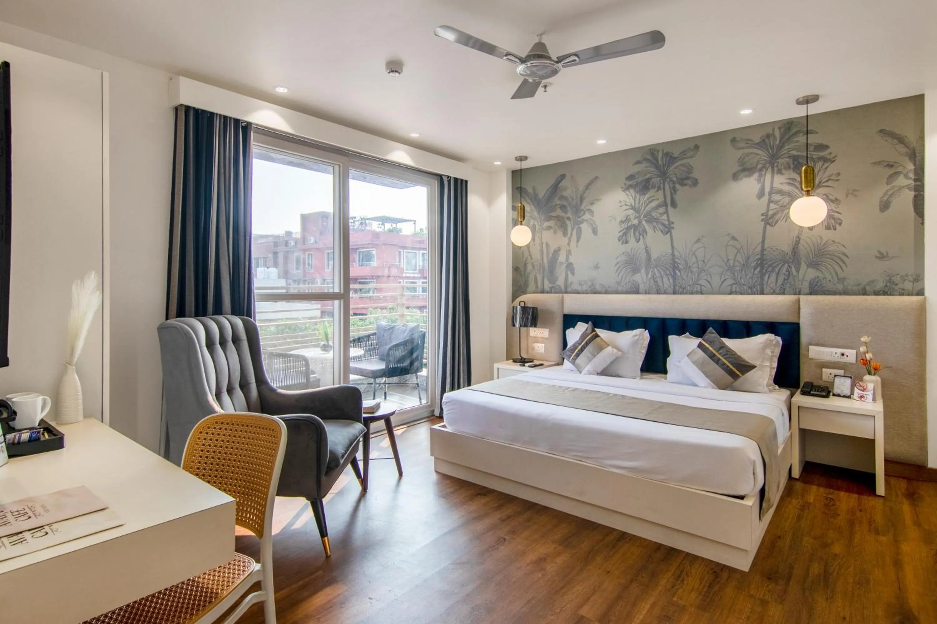 Bed in The Orion Elite - Green Park