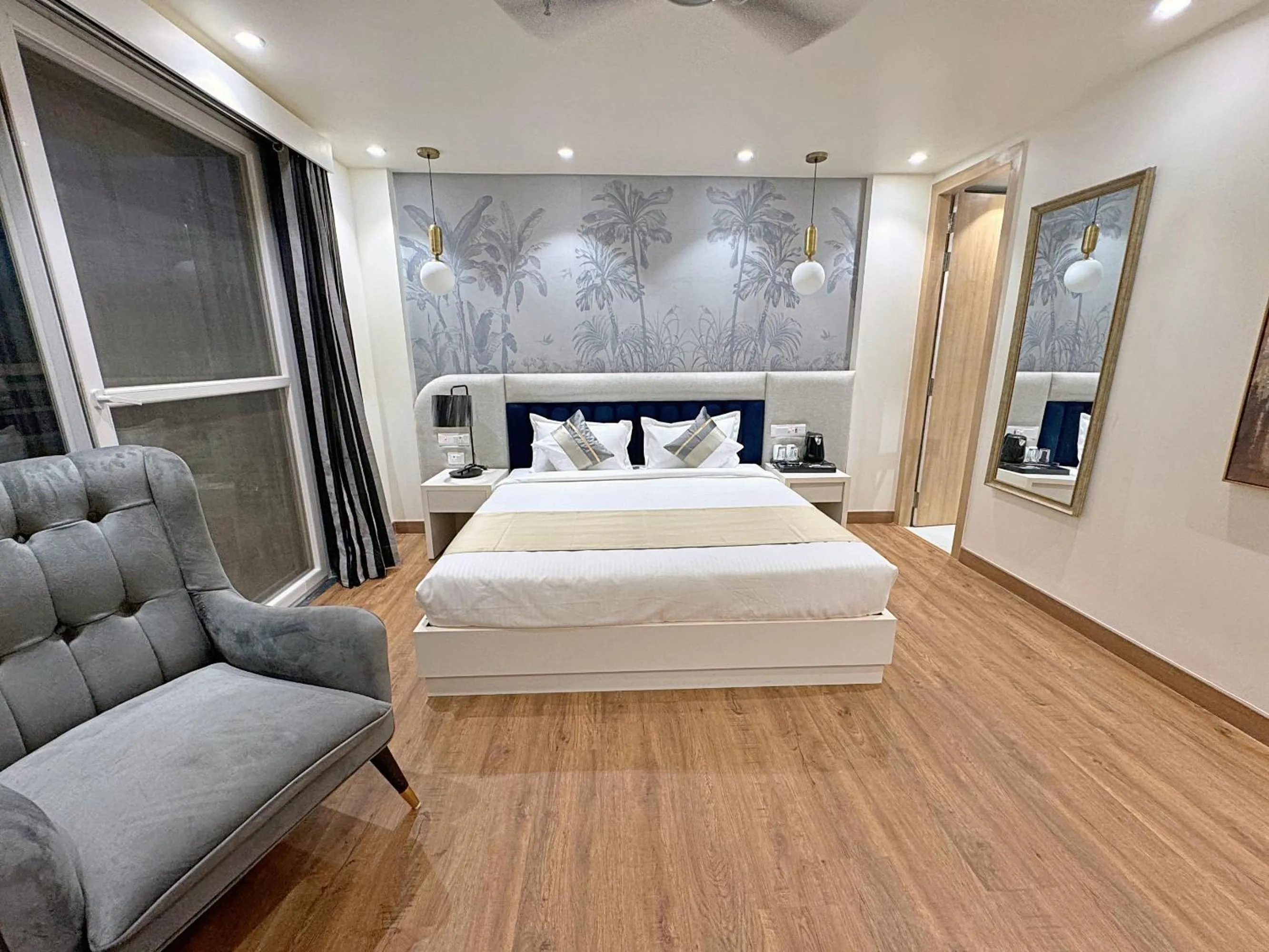 Bed in The Orion Elite - Green Park