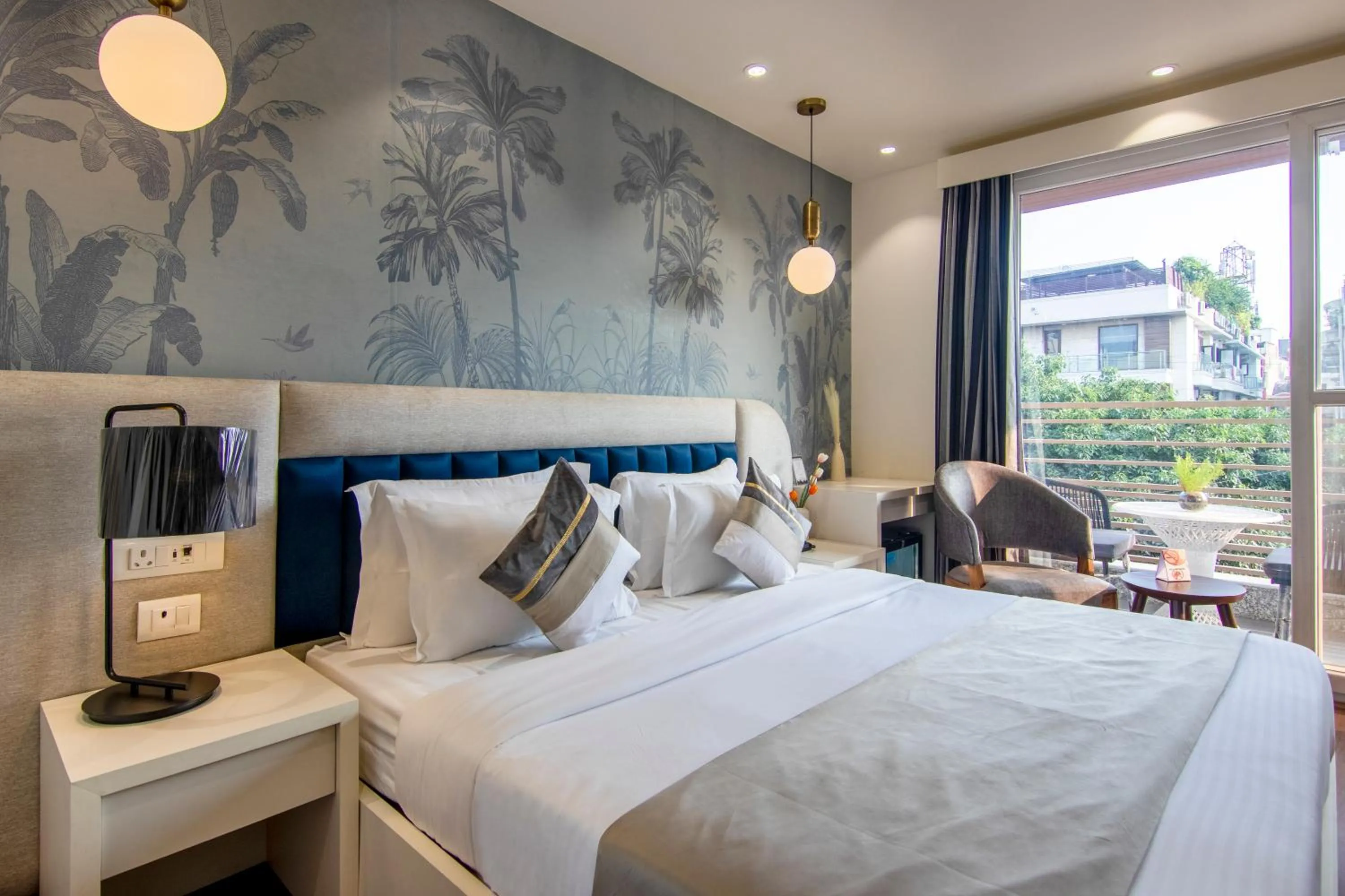 Bed in The Orion Elite - Green Park