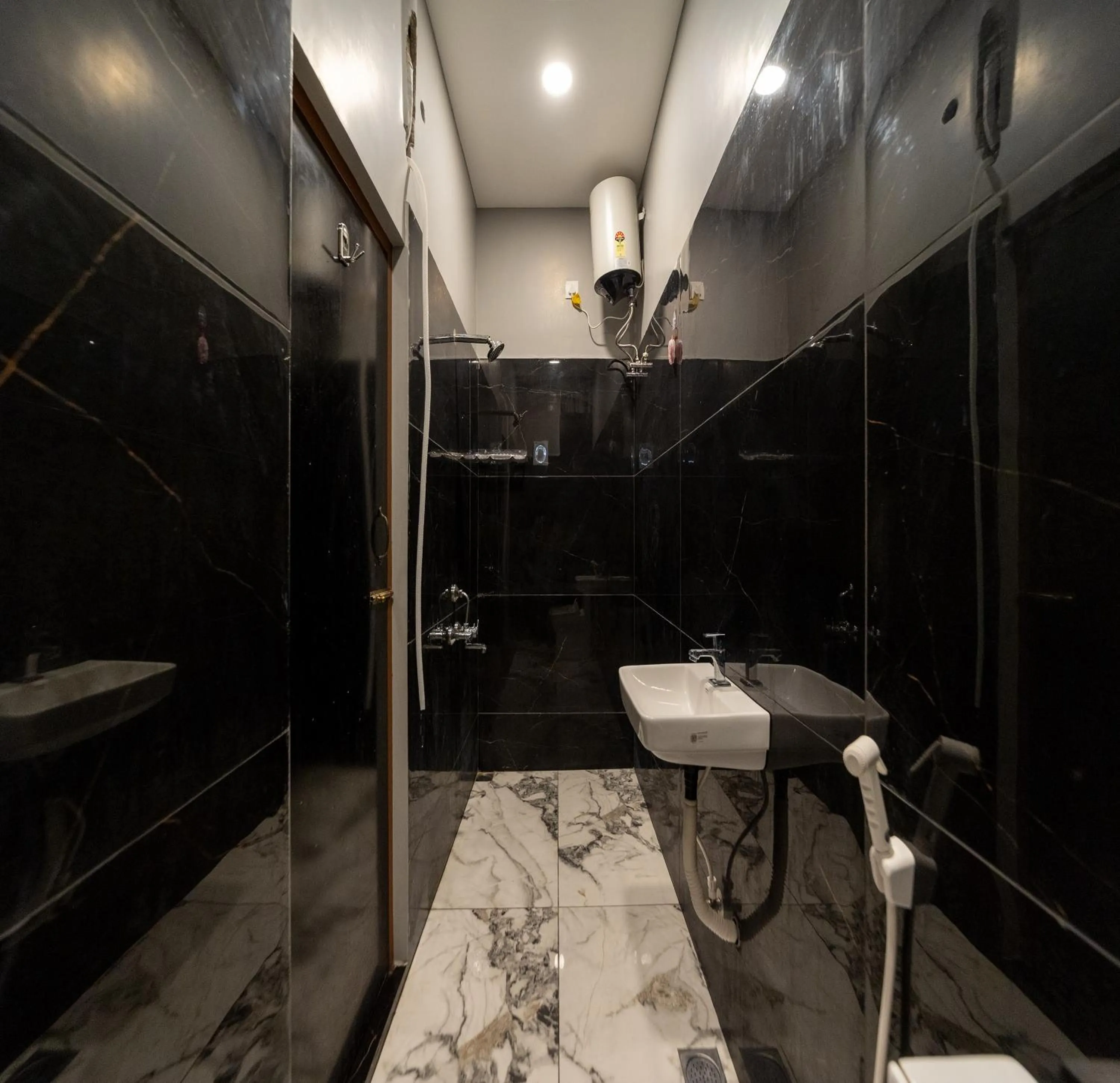 Bathroom in Hotel Bees