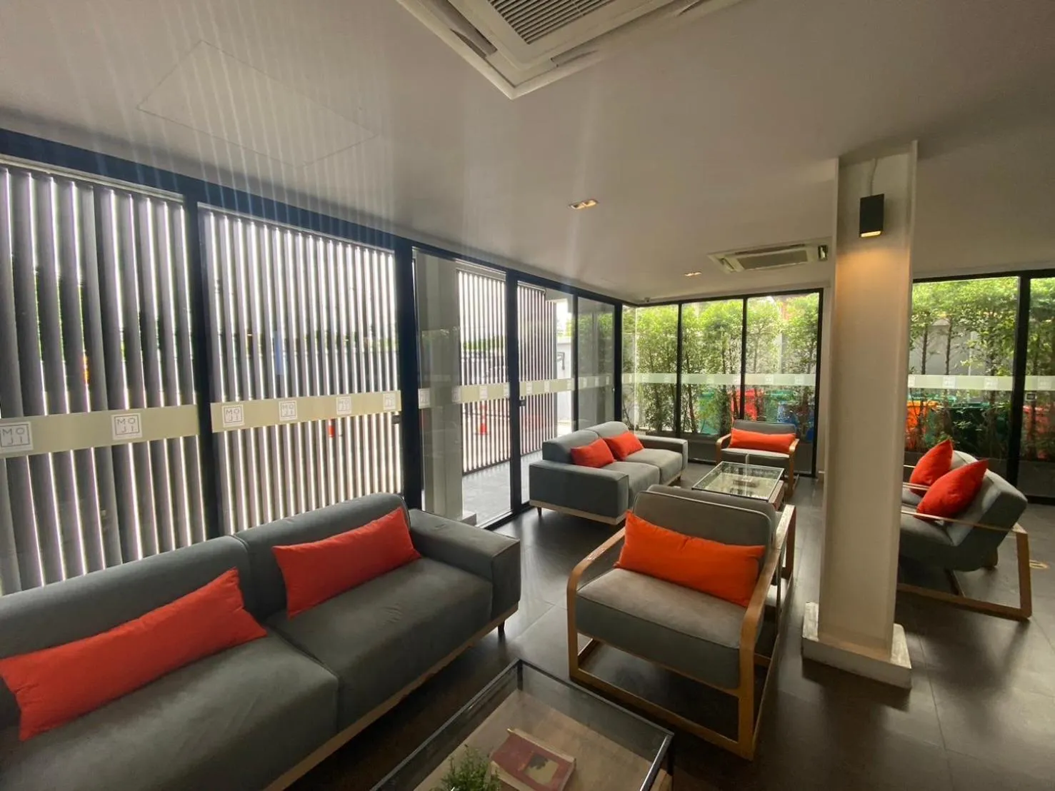 Lobby or reception in Moji Don Mueang Airport Hotel - Bangkok