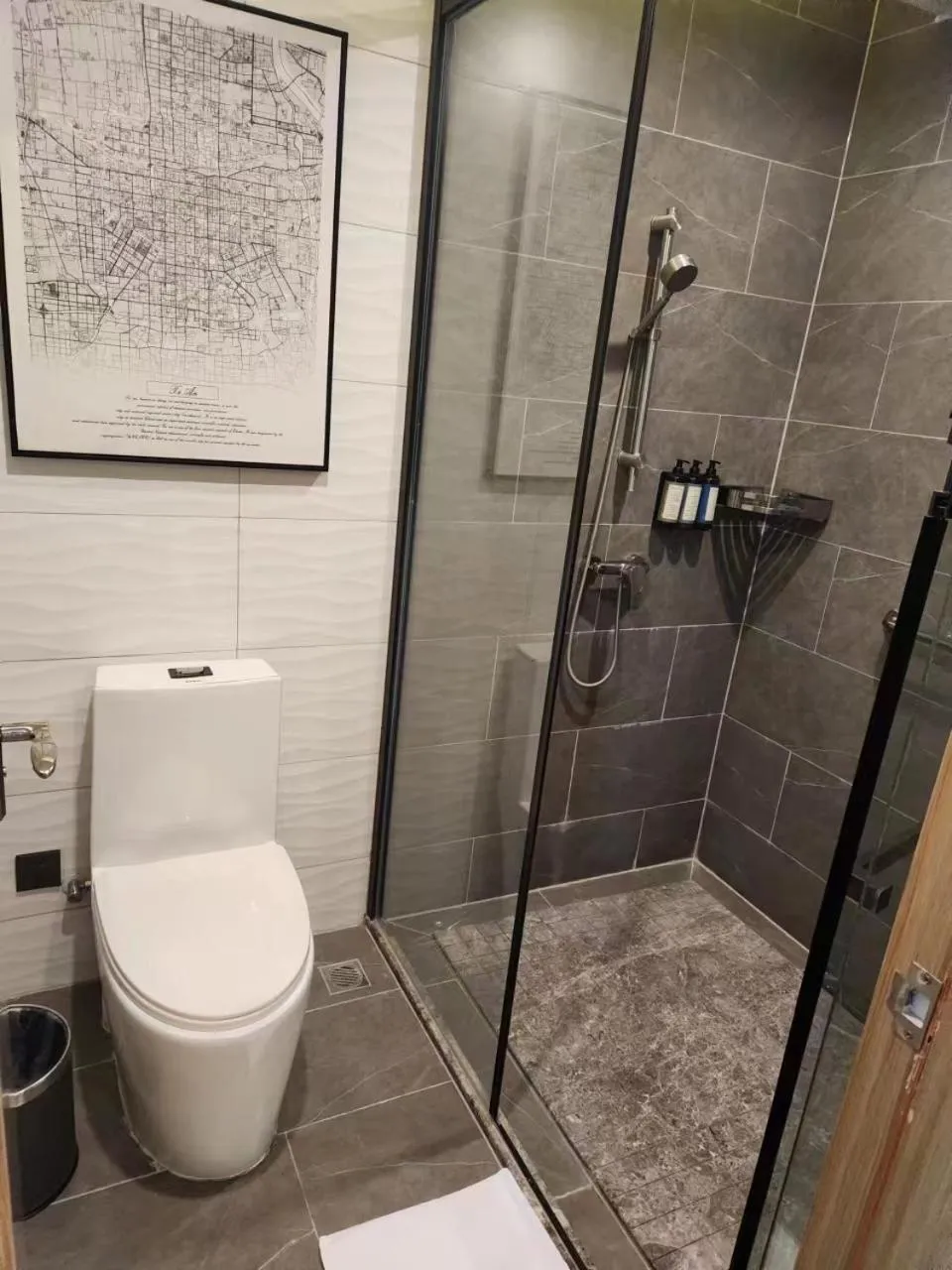 Campanile Chengdu Exhibition Center Qilong Subway Station