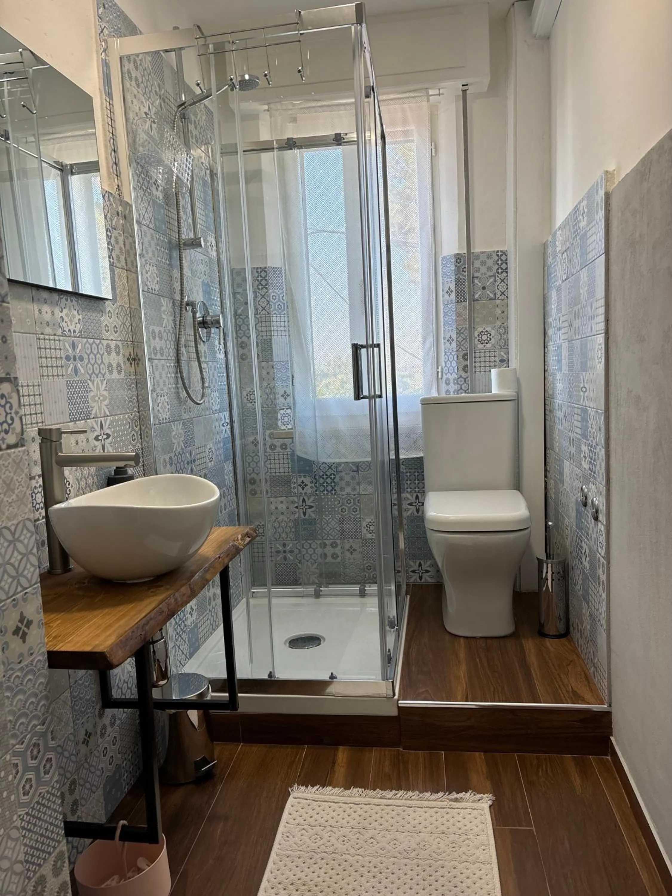 Shower in Casa Felice