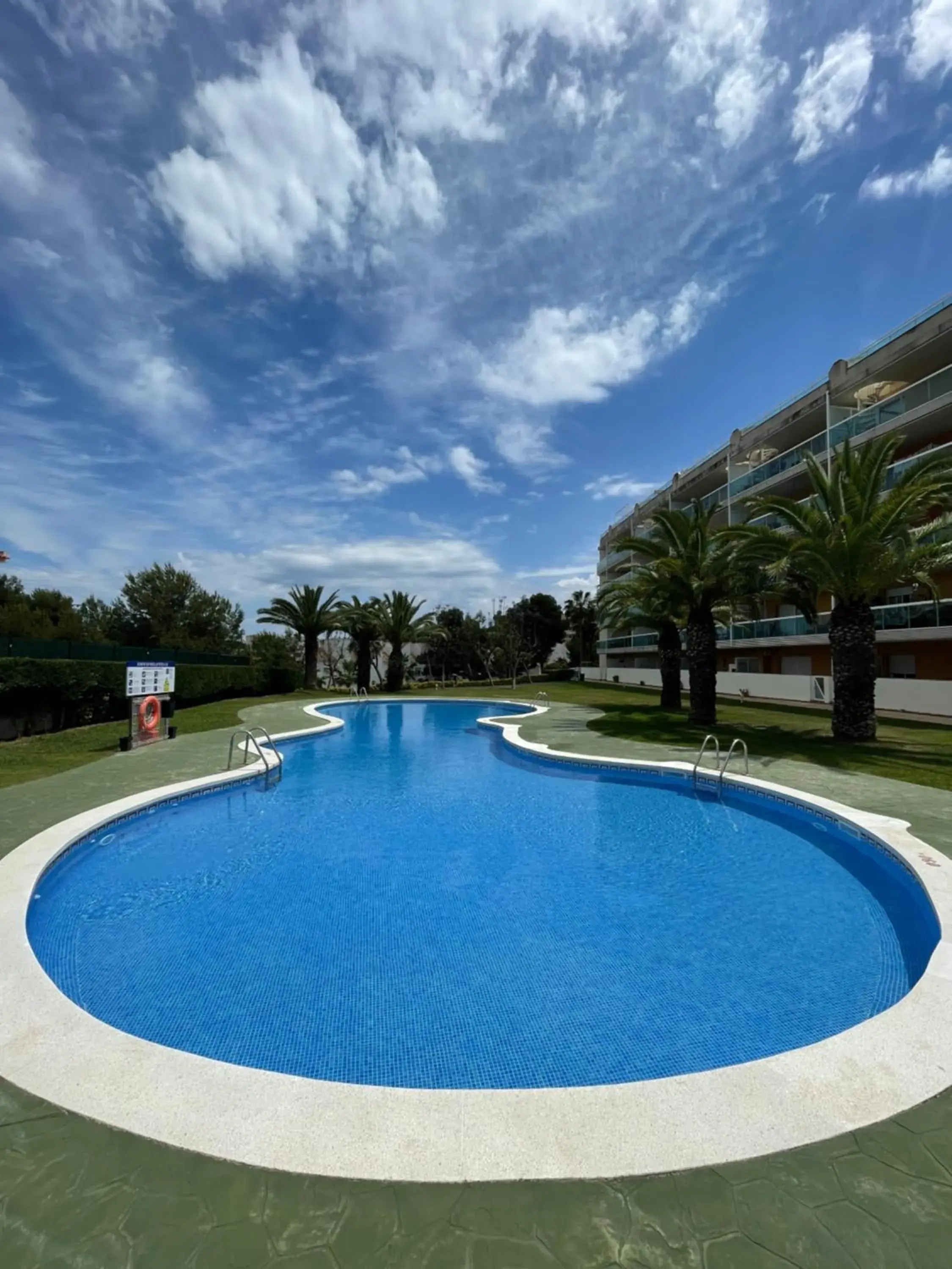 UNA MATTINA - PISCINA Y PLAYA - Cap Salou UNA MATTINA - PISCINA Y PLAYA - Cap Salou