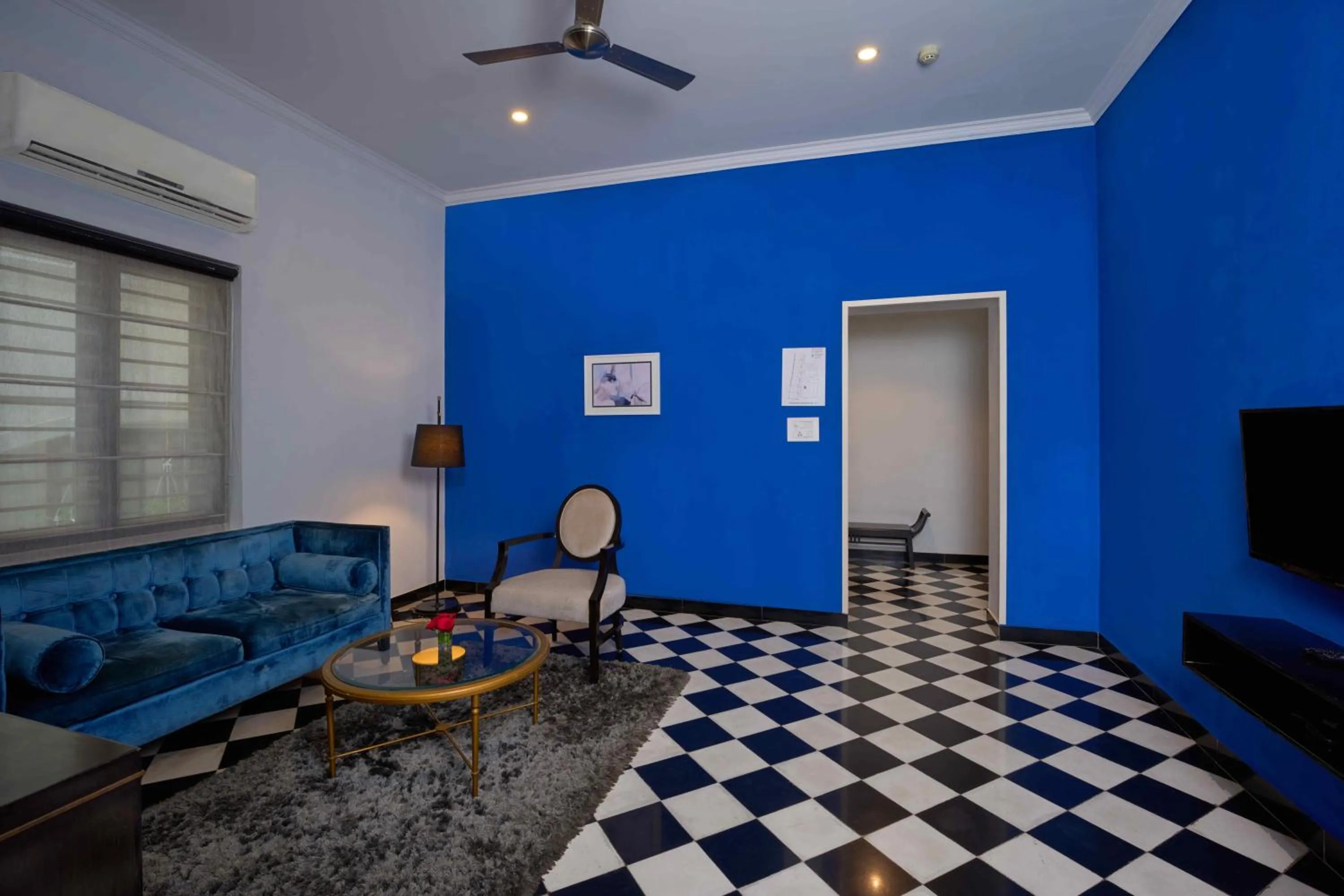 Living room in The Old Court House By Abad