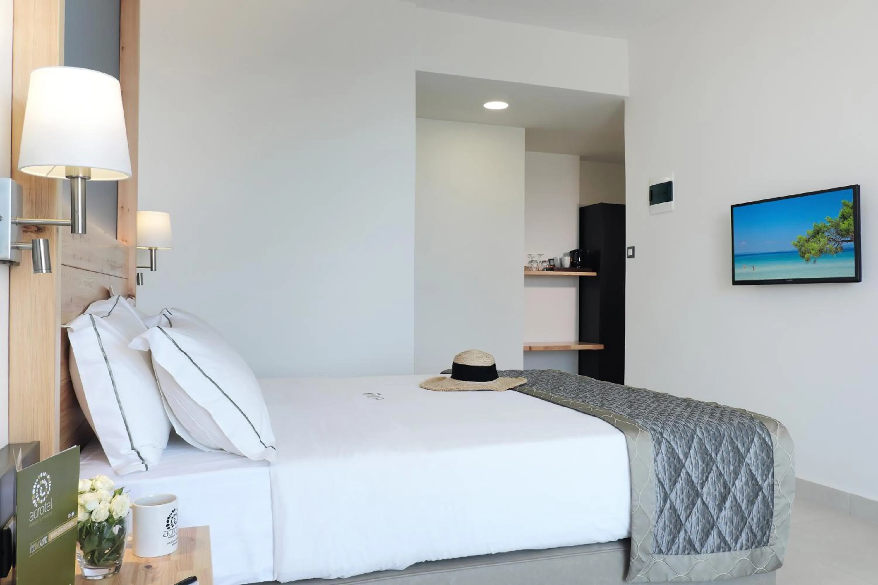 Bedroom, Bed in Acrotel Elea Beach