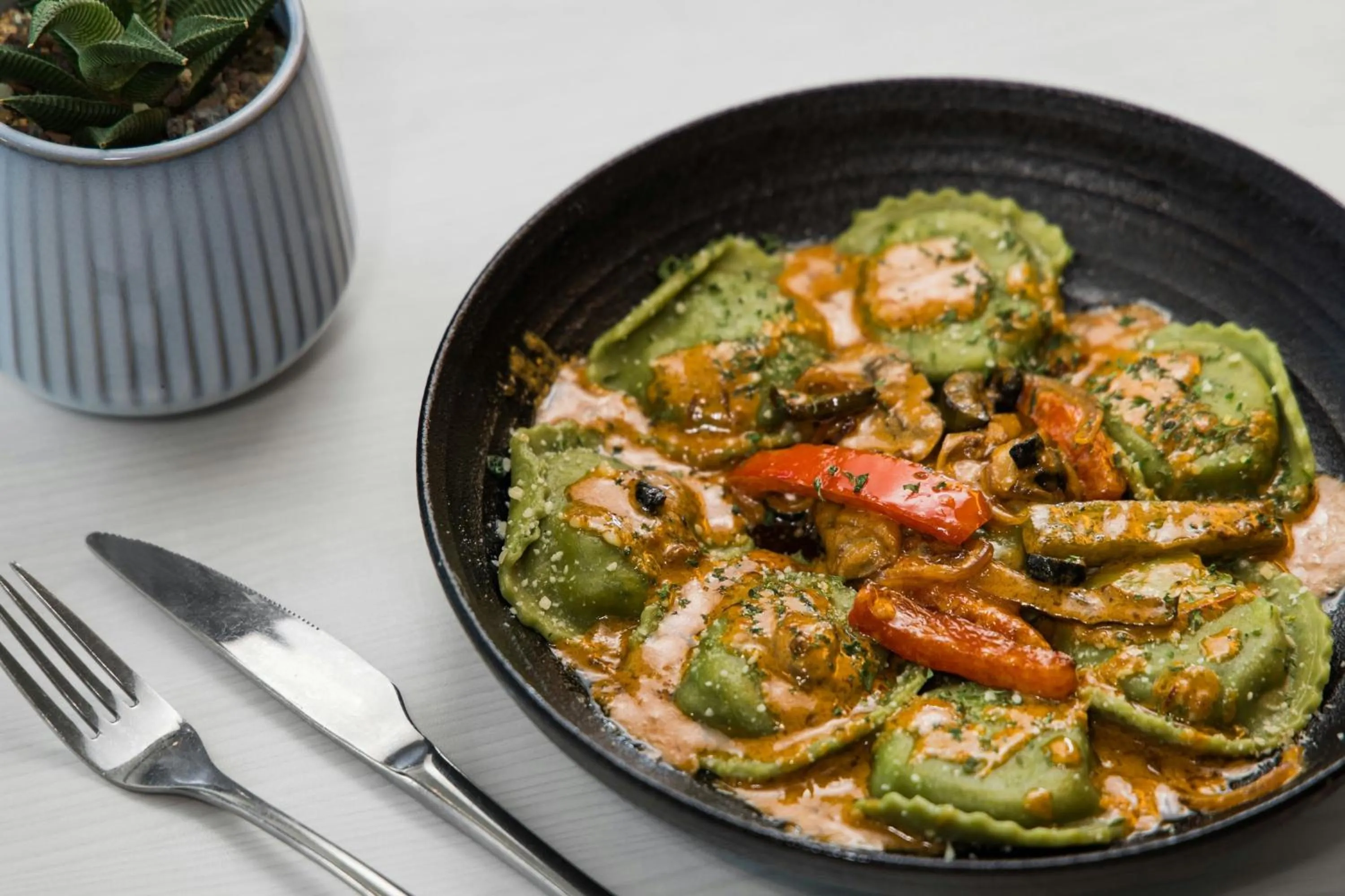 Restaurant/places to eat in Element Cartersville