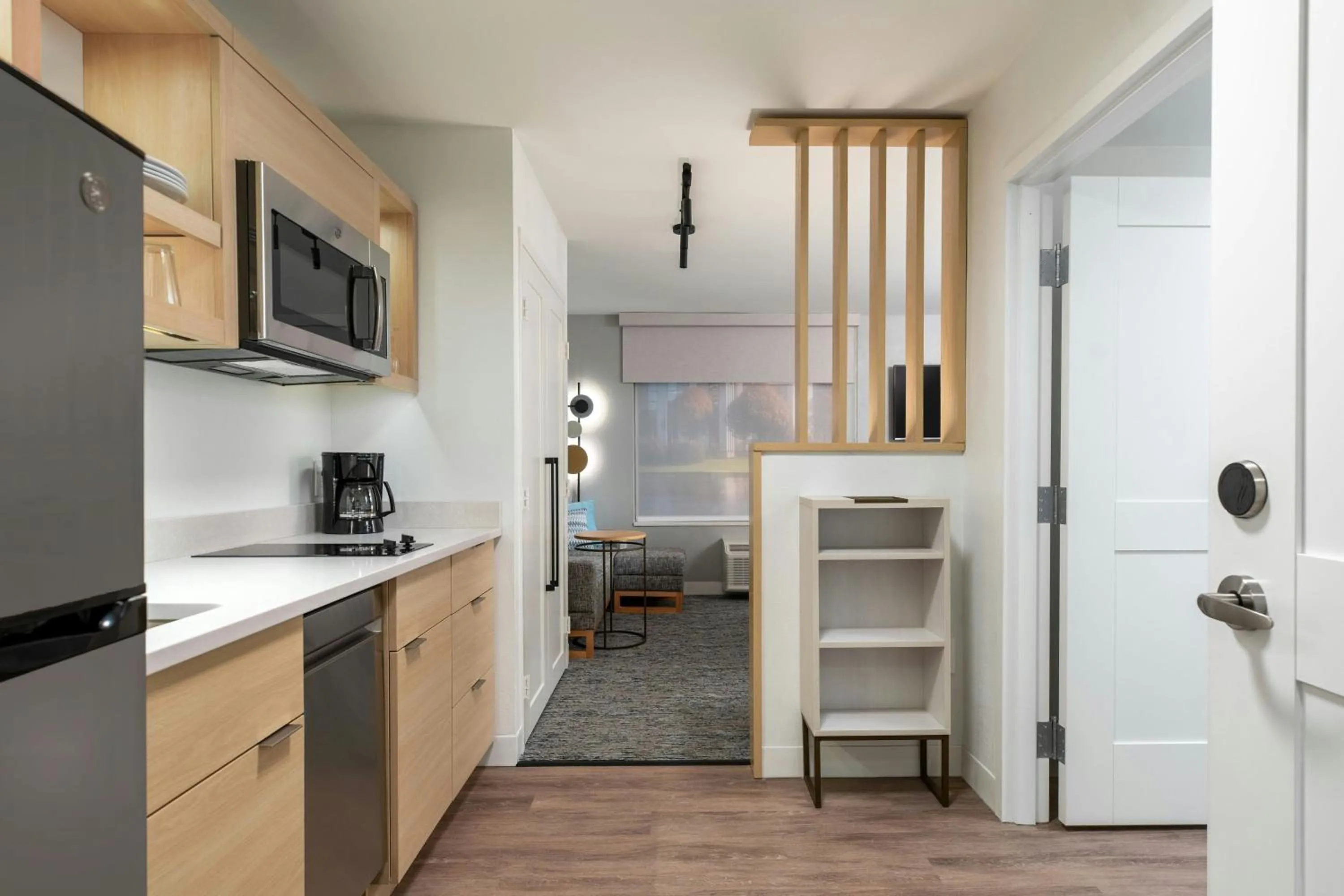 Kitchen or kitchenette in TownePlace Suites by Marriott East Hartford