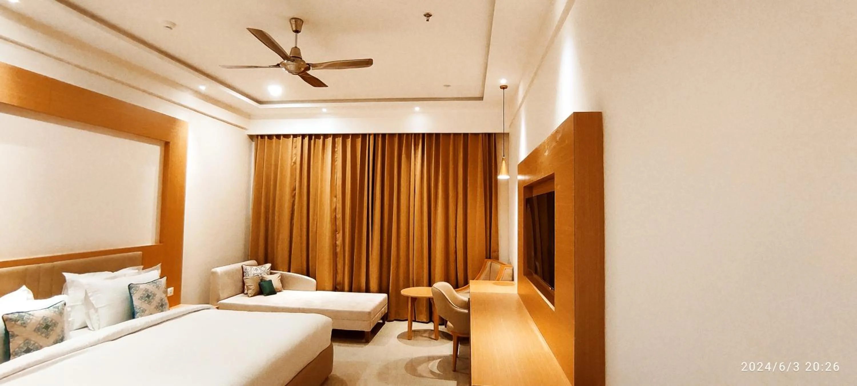 Bedroom, Bed in Sterling Aravalli Udaipur