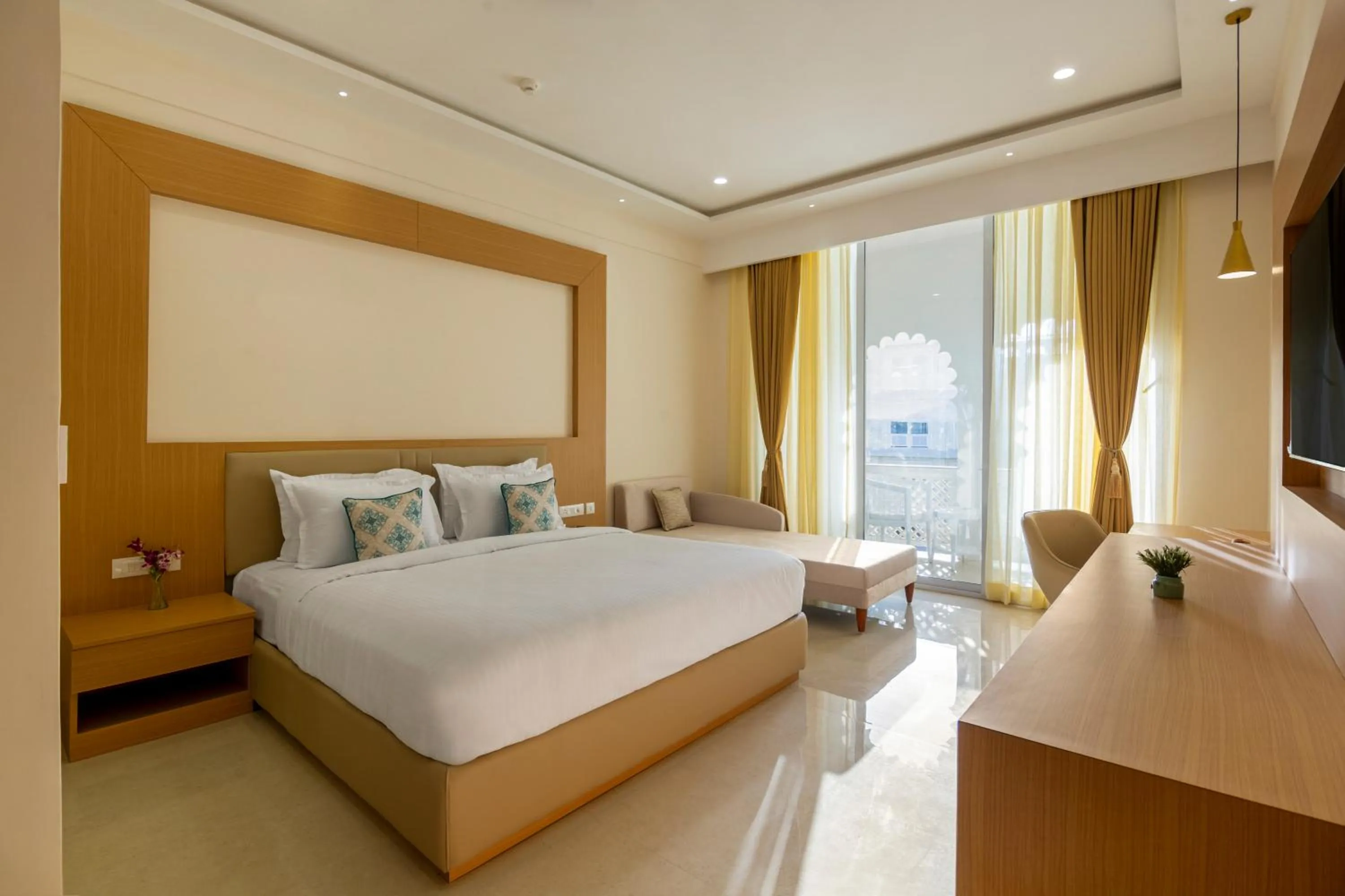 Bedroom, Bed in Sterling Aravalli Udaipur