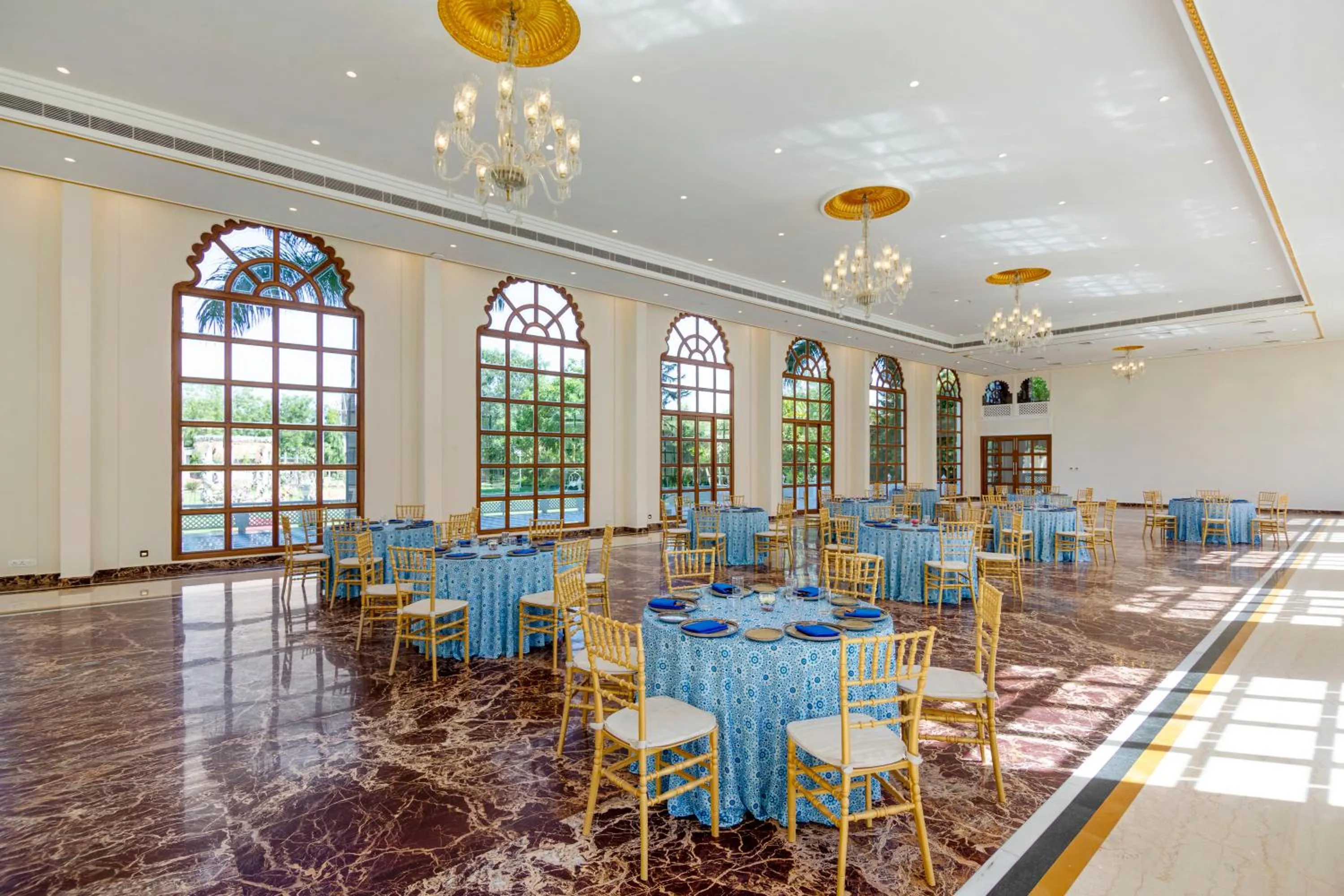 Restaurant/places to eat in Sterling Aravalli Udaipur