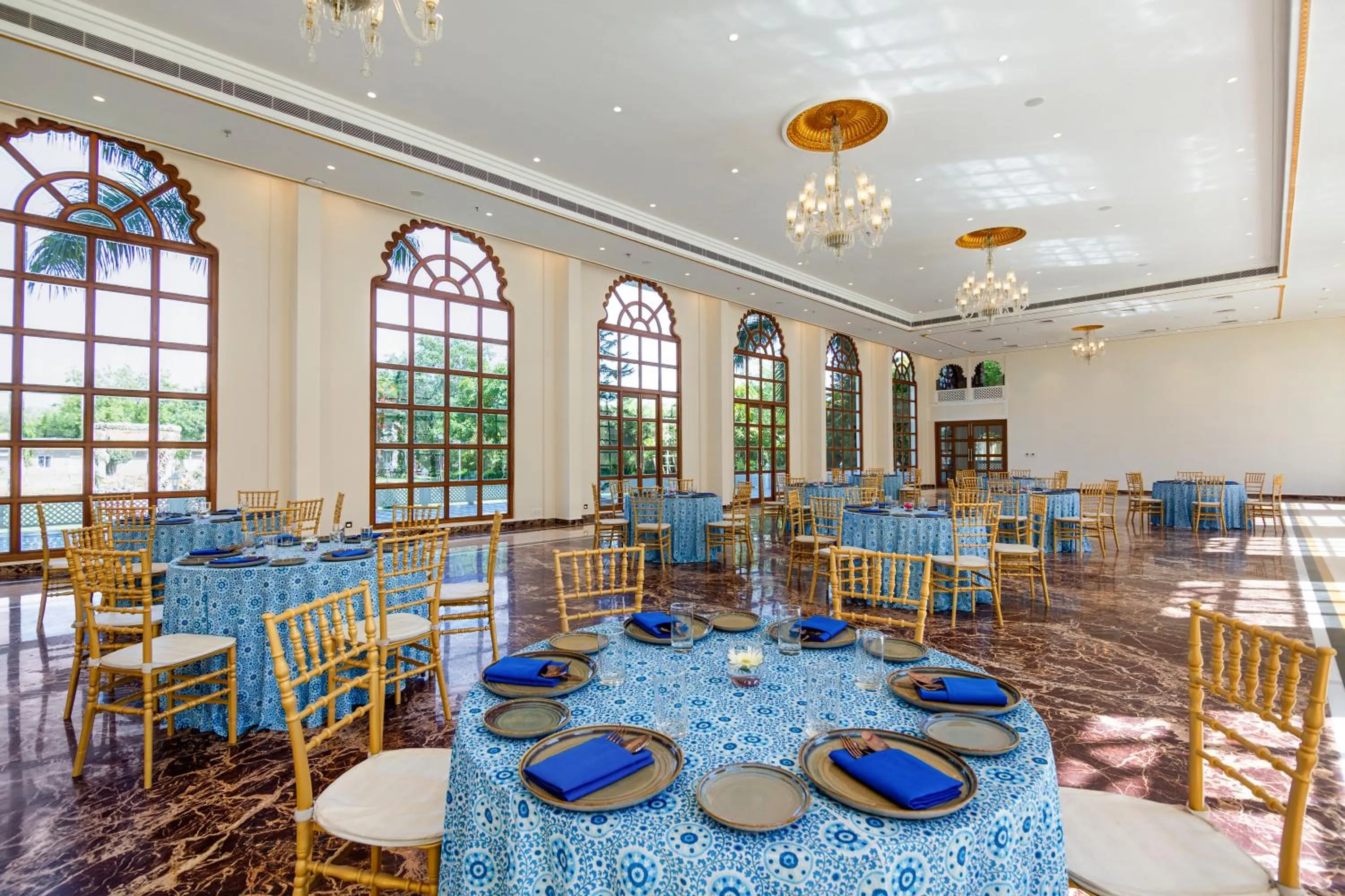 Restaurant/places to eat in Sterling Aravalli Udaipur