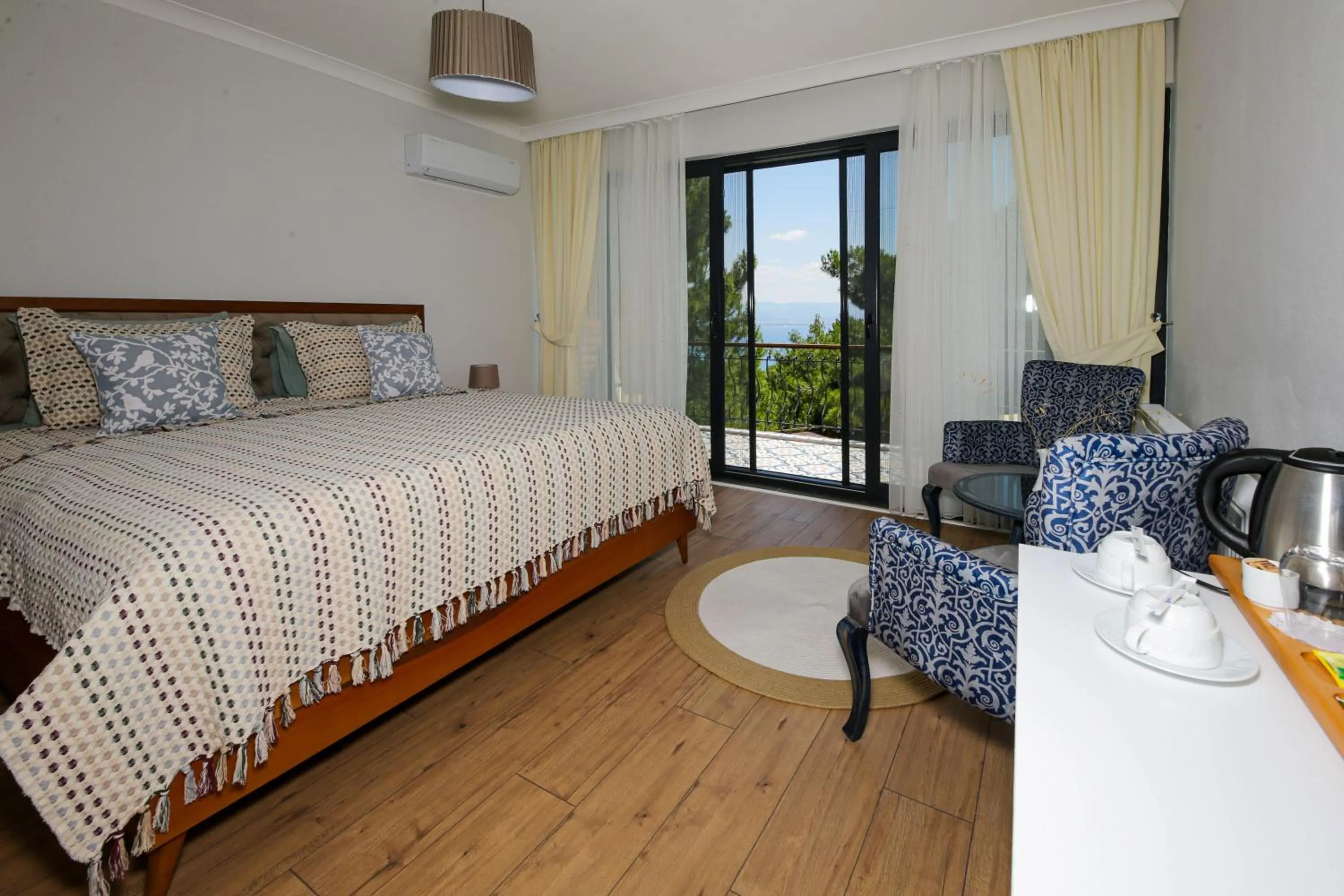 Bedroom, Bed in Dusler Vadisi Kazdaglari