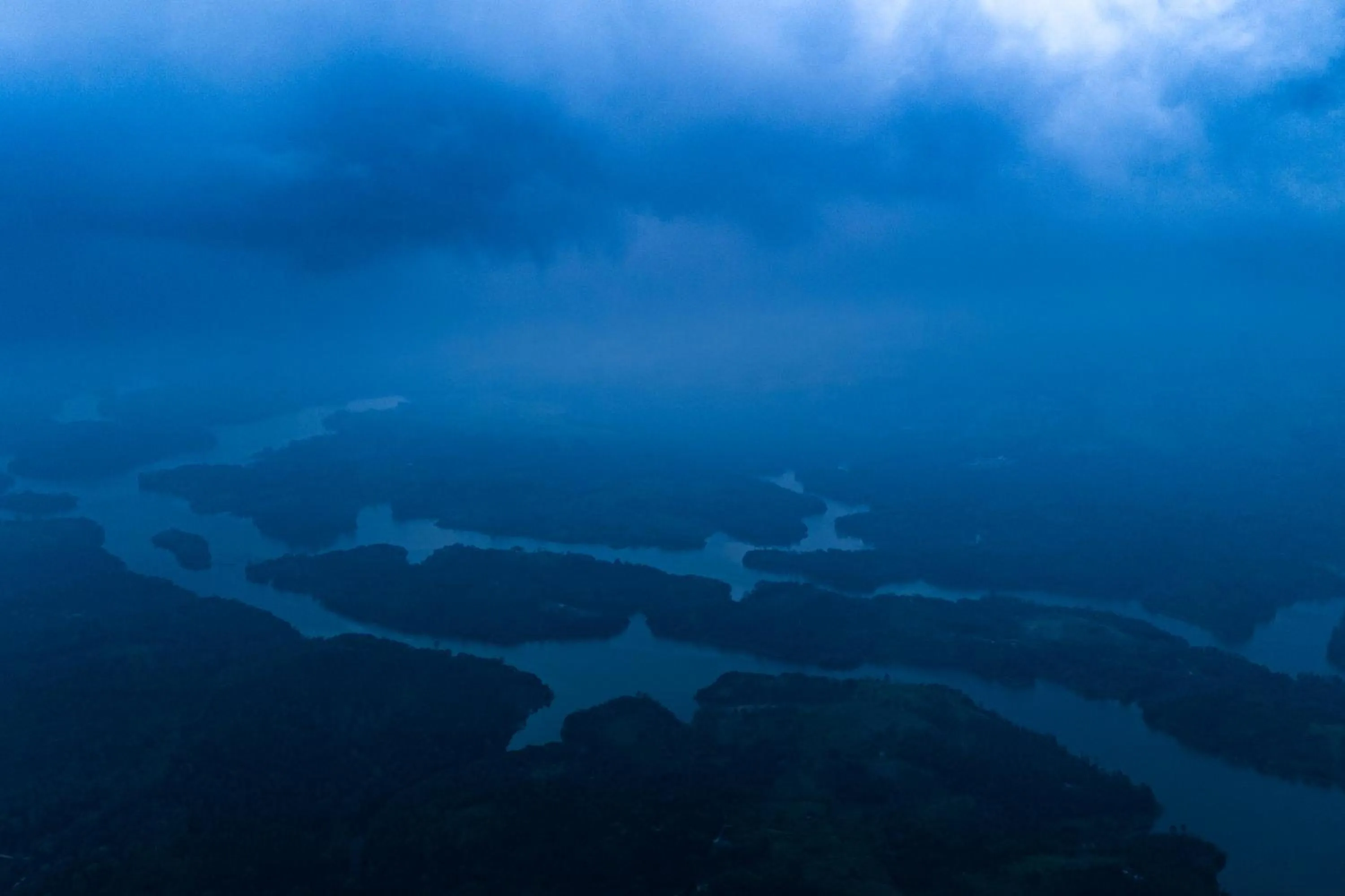 Hilltop Munnar by Fracspace