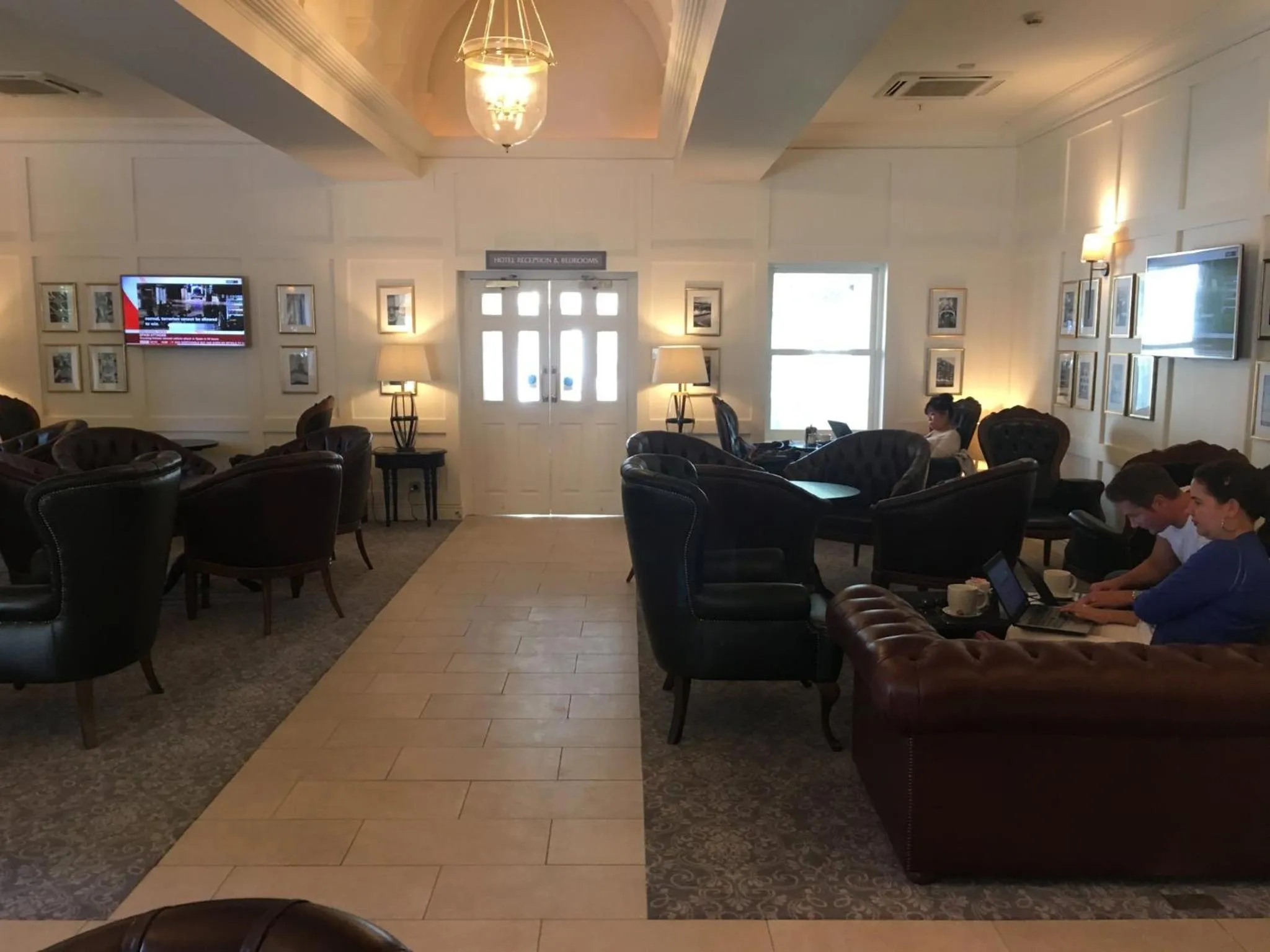 Restaurant/places to eat in Holiday Inn Milton Keynes East M1 Junc 14 by IHG