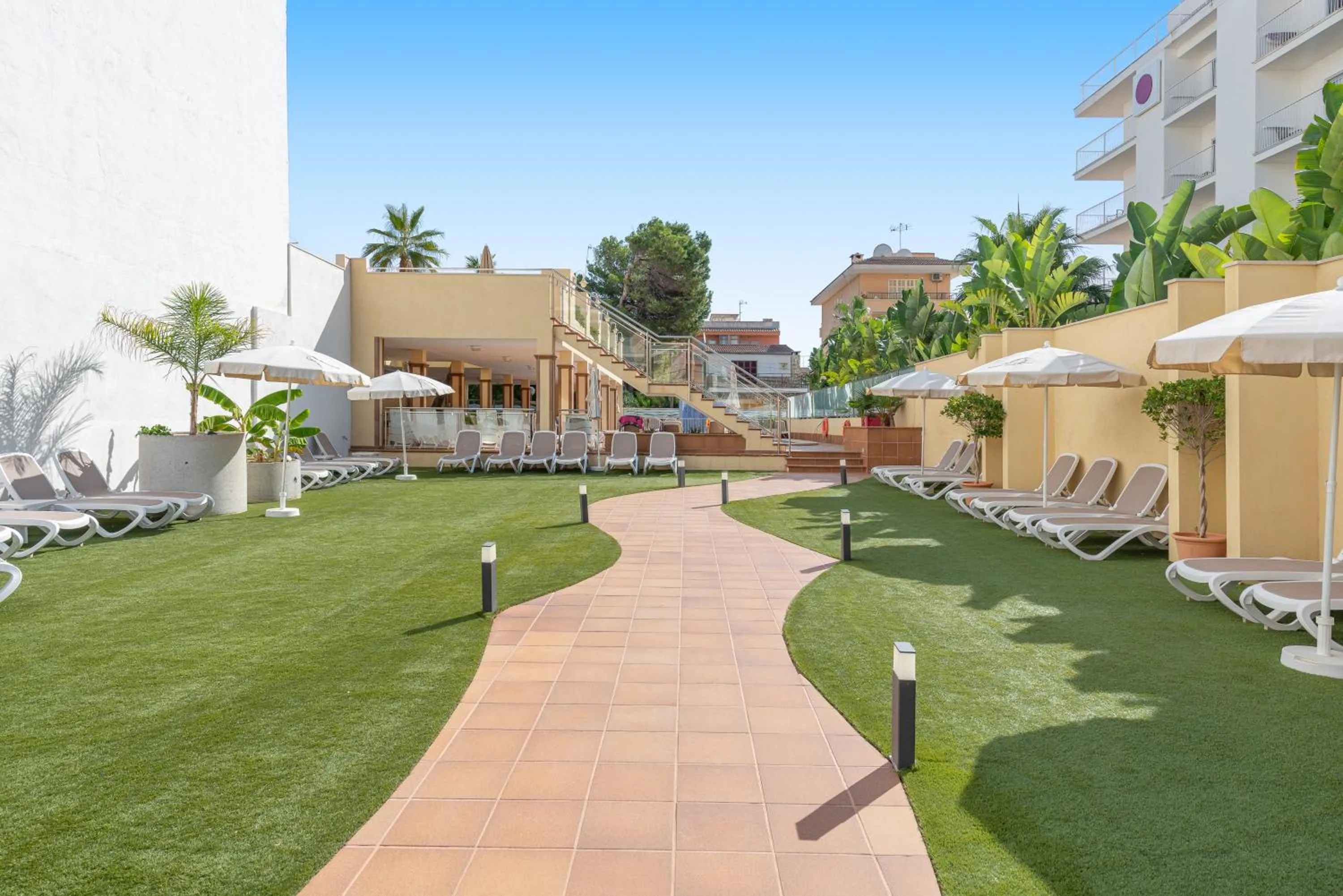 Solarium in O7 Nordeste Playa