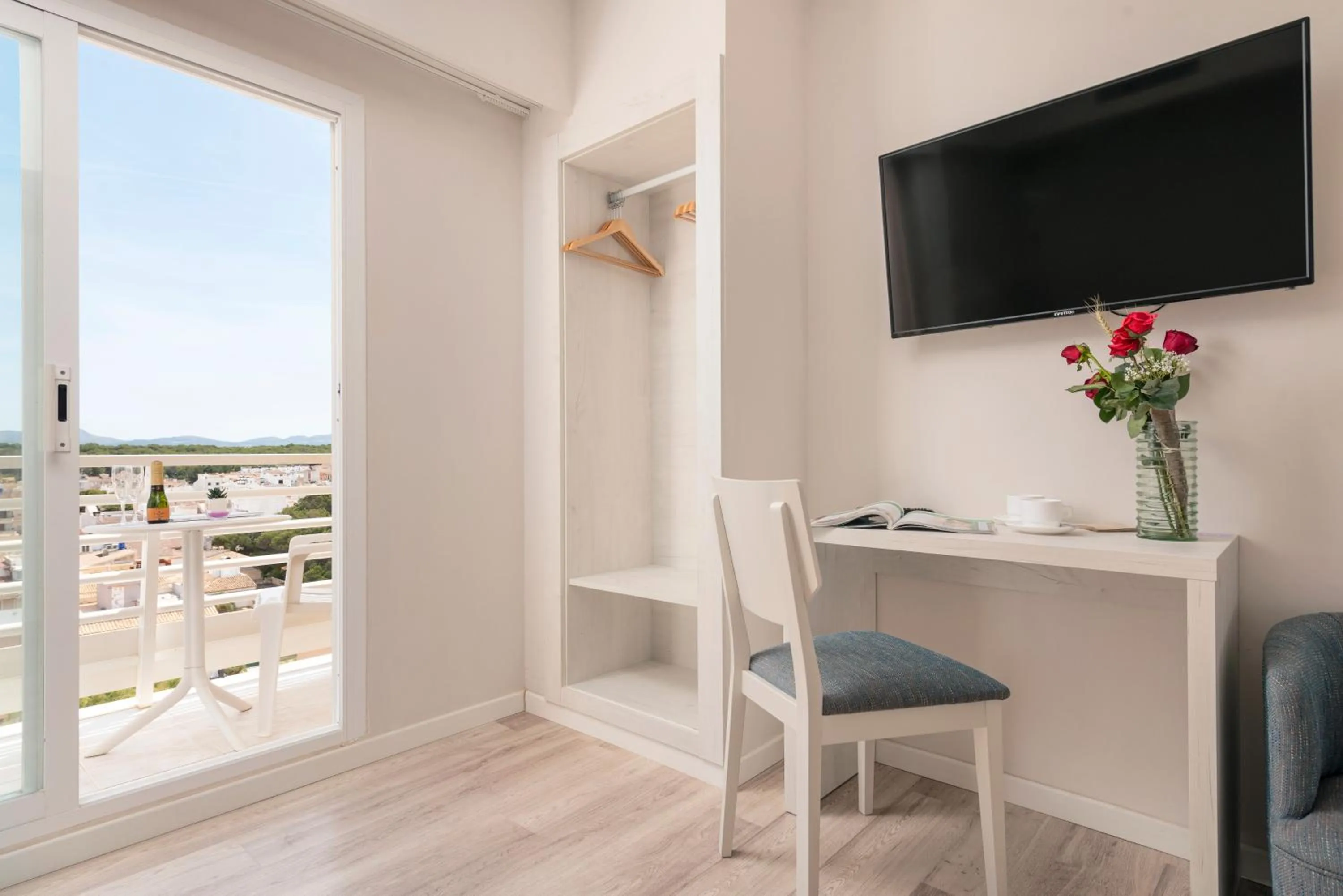 Seating area in O7 Nordeste Playa