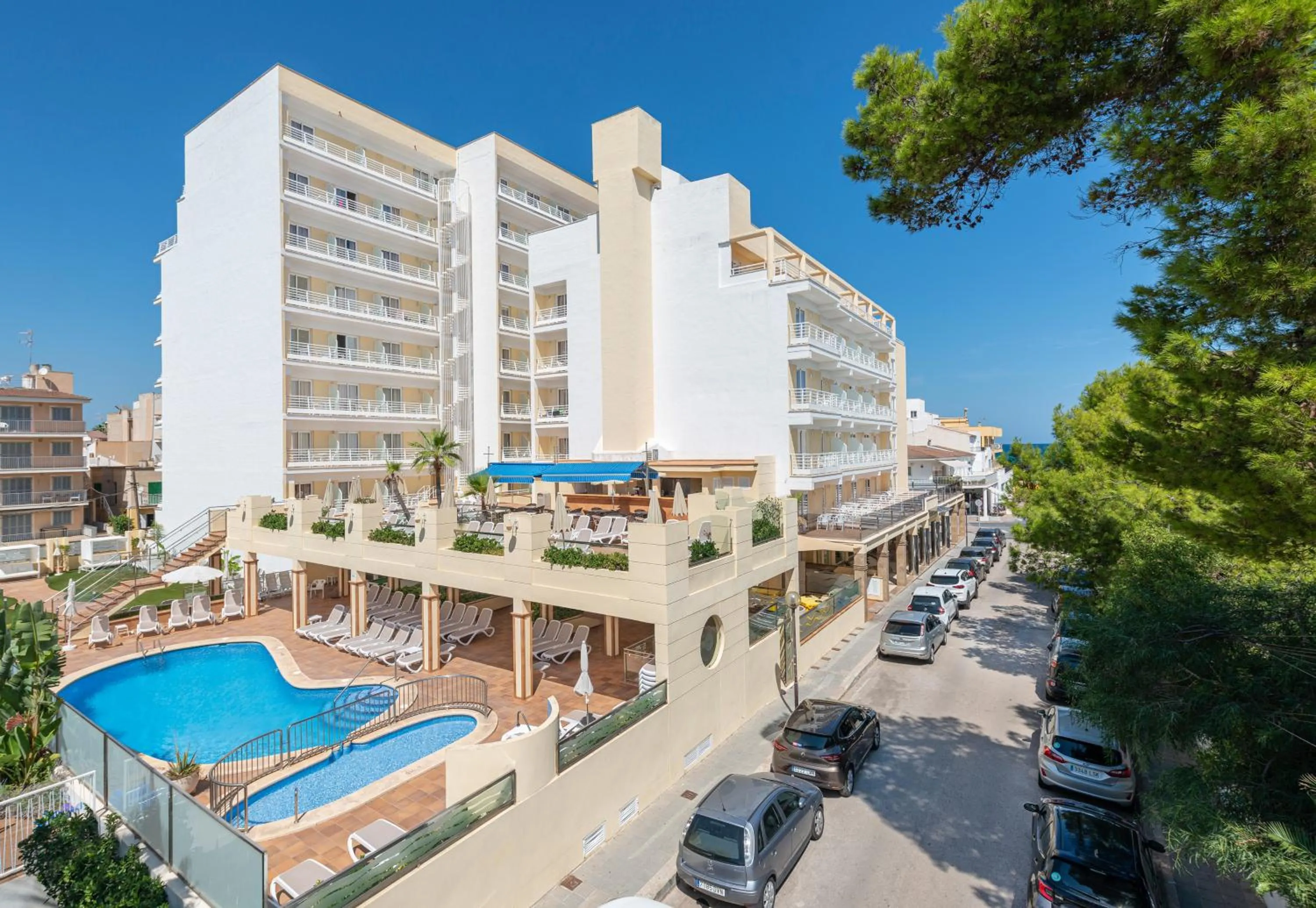 Property building in O7 Nordeste Playa