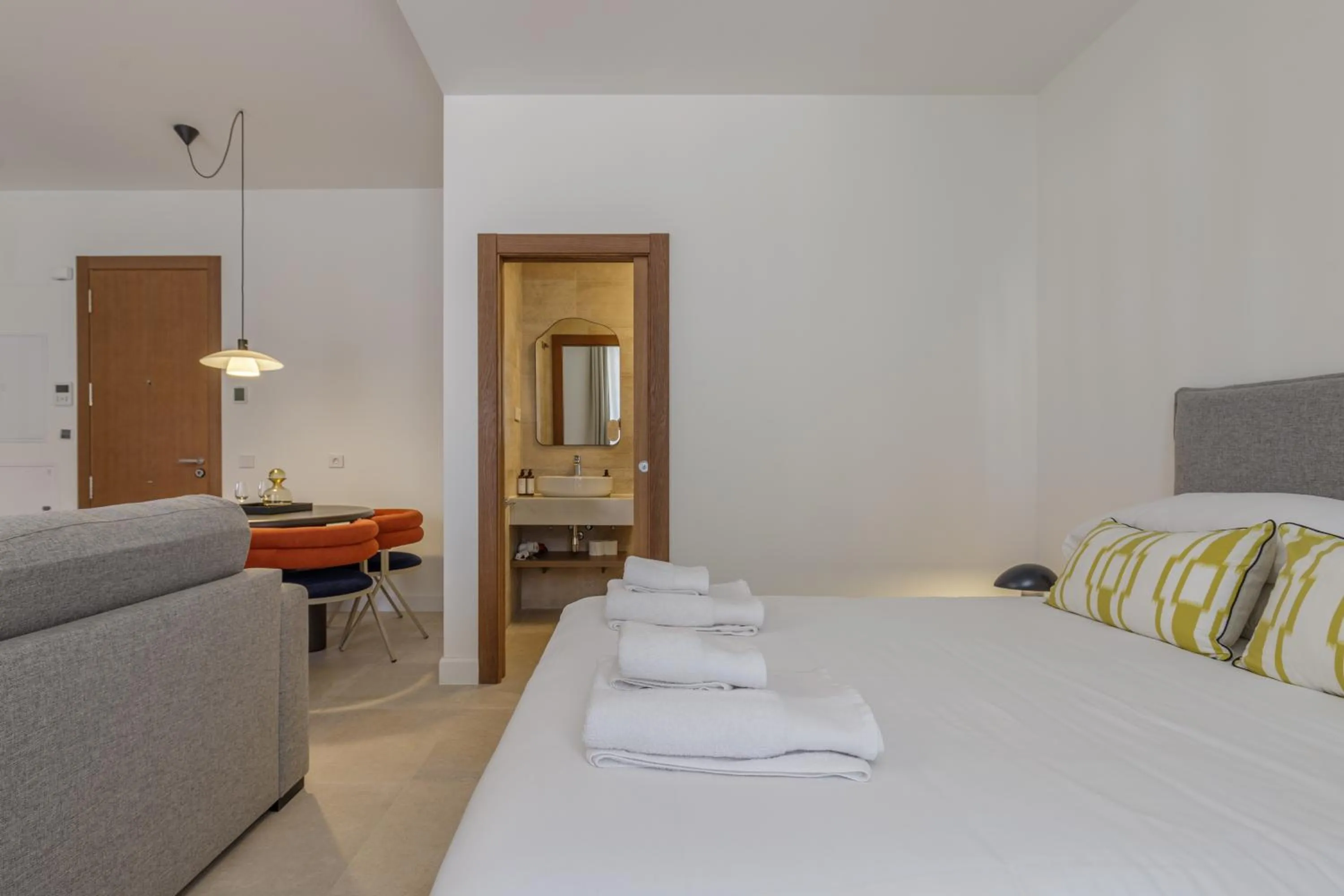 Bed in Plaza del Siglo Suites & Boutique Apartments by Caleta Homes
